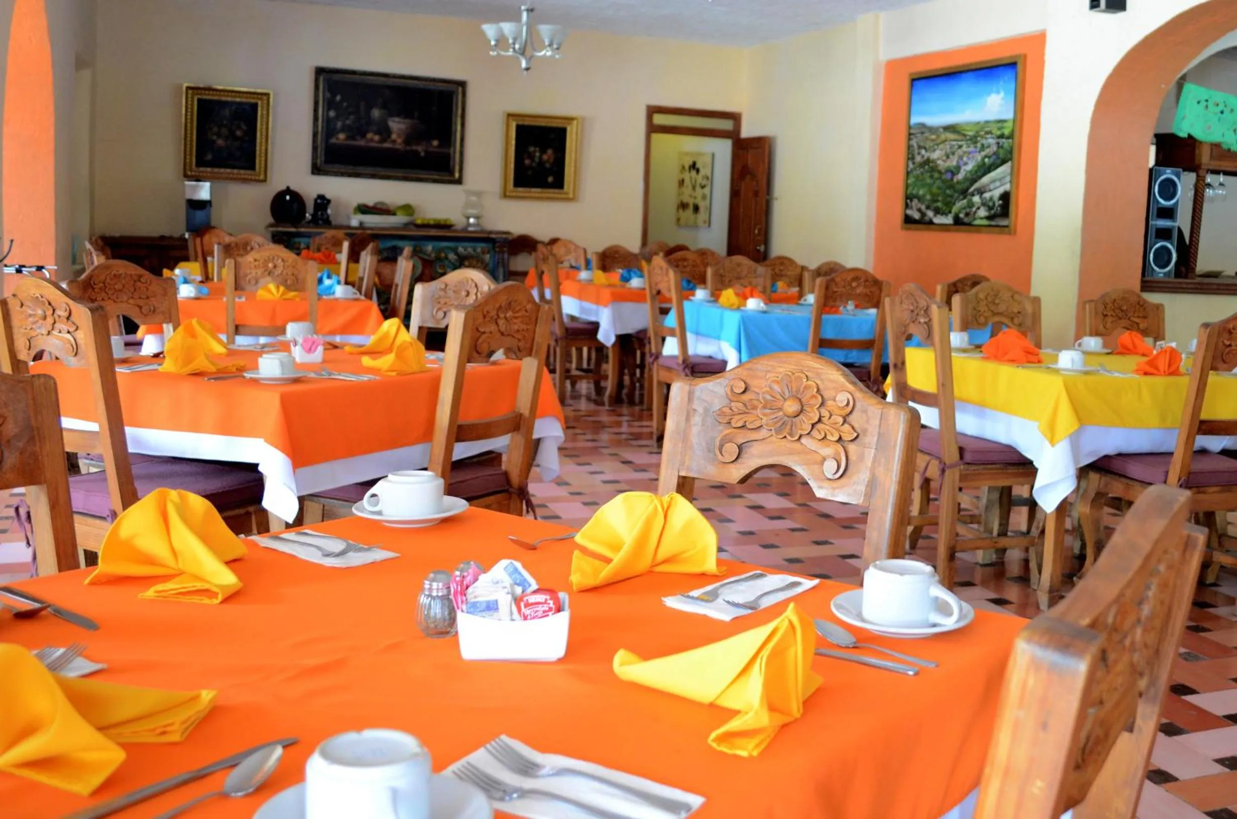 Restaurant/places to eat in Posada de la Aldea