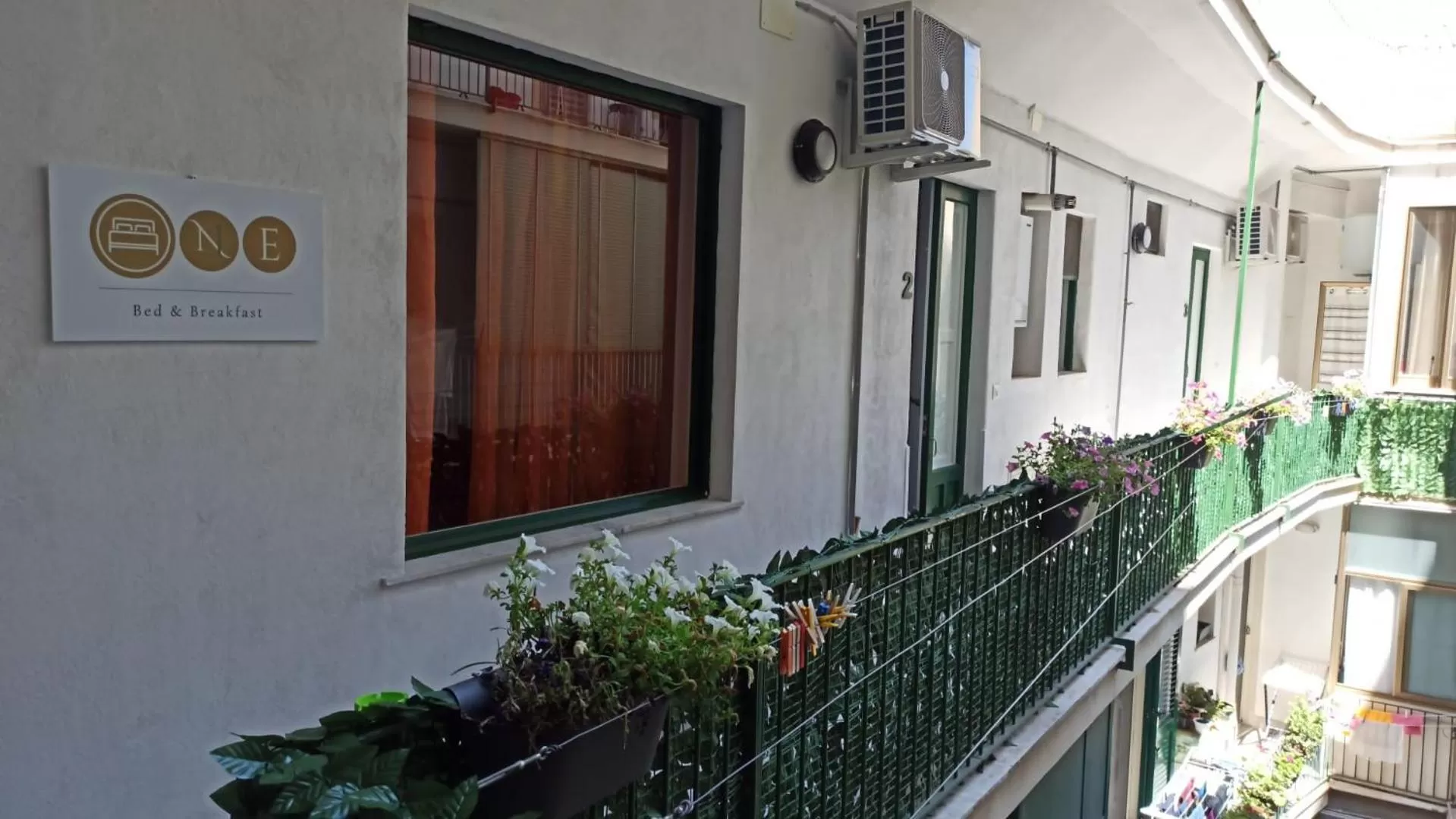 Facade/entrance in B&B ONE