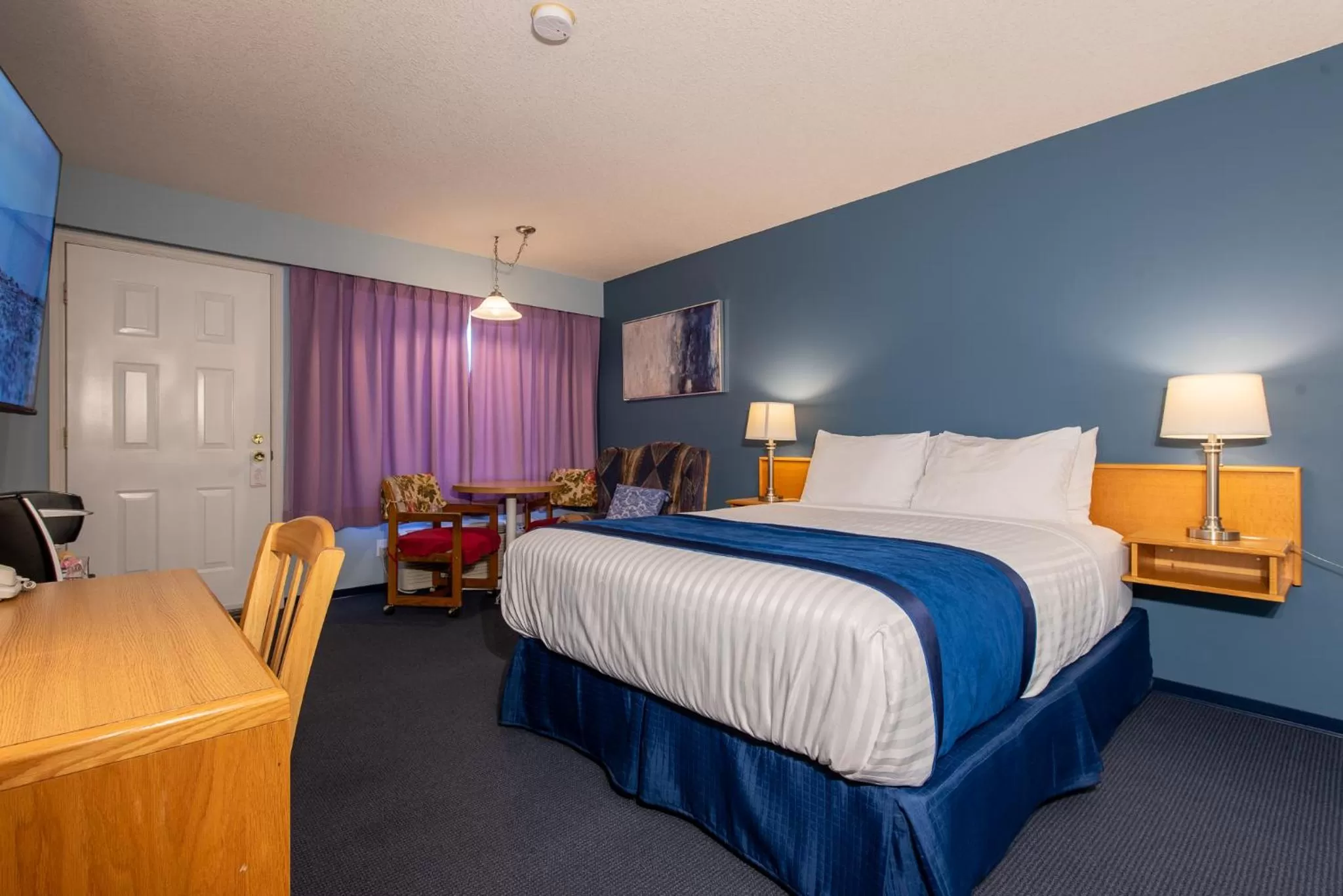 Bed in Ocean Crest Motel