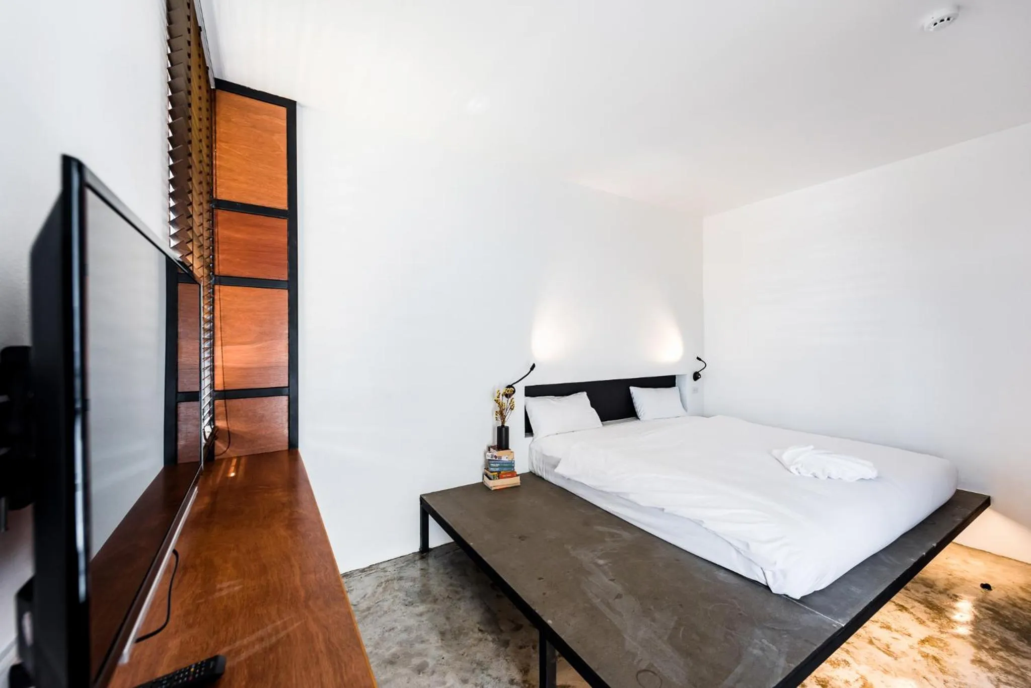 TV and multimedia, Bed in Book a Bed Poshtel - SHA Plus