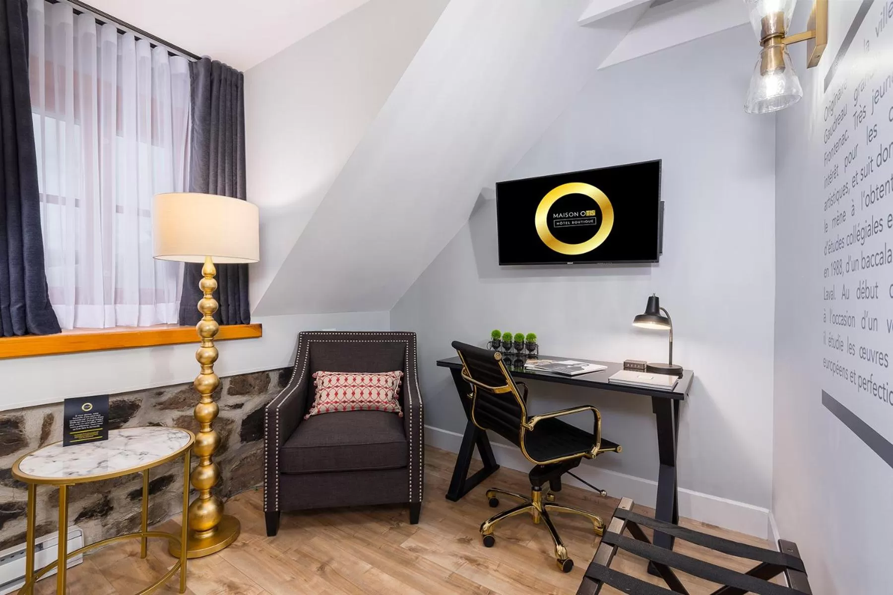 Living room, Seating Area in Maison Otis