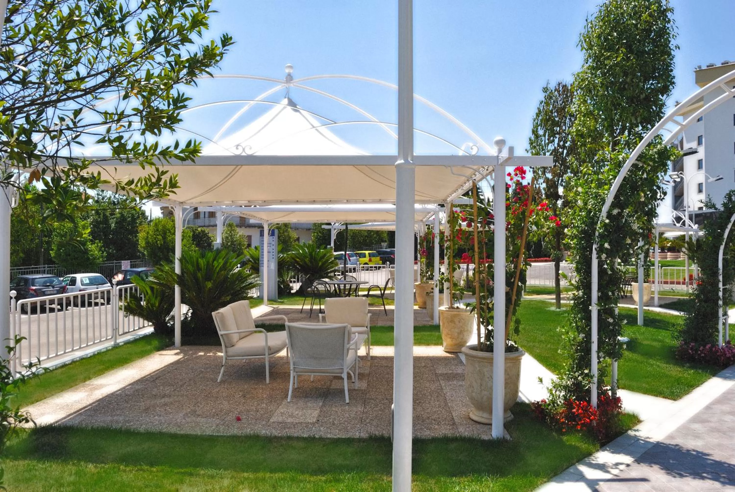 Balcony/Terrace in Edra Palace Hotel & Ristorante