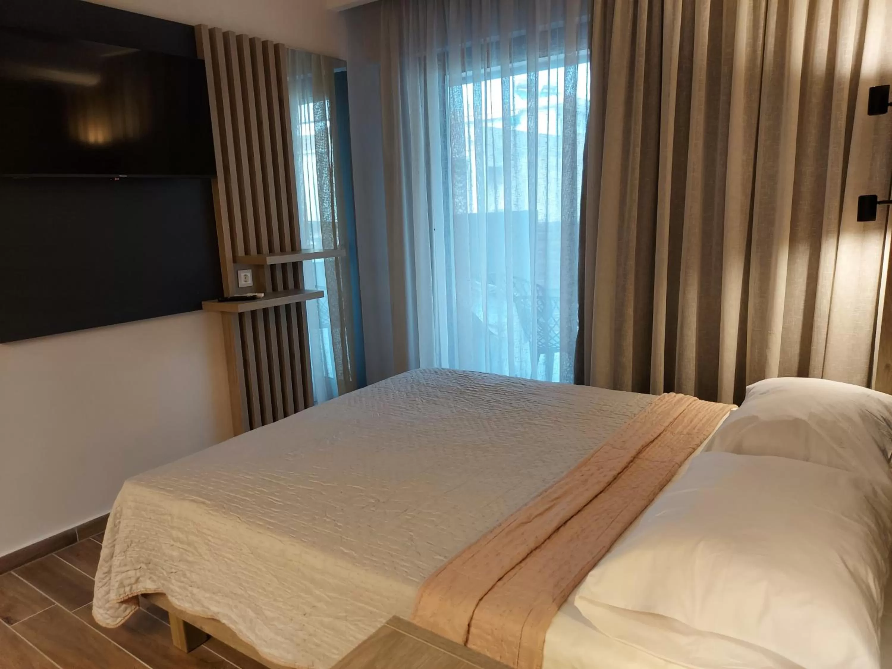 Bed in EUPHORIA ''Staying in Pleasure''