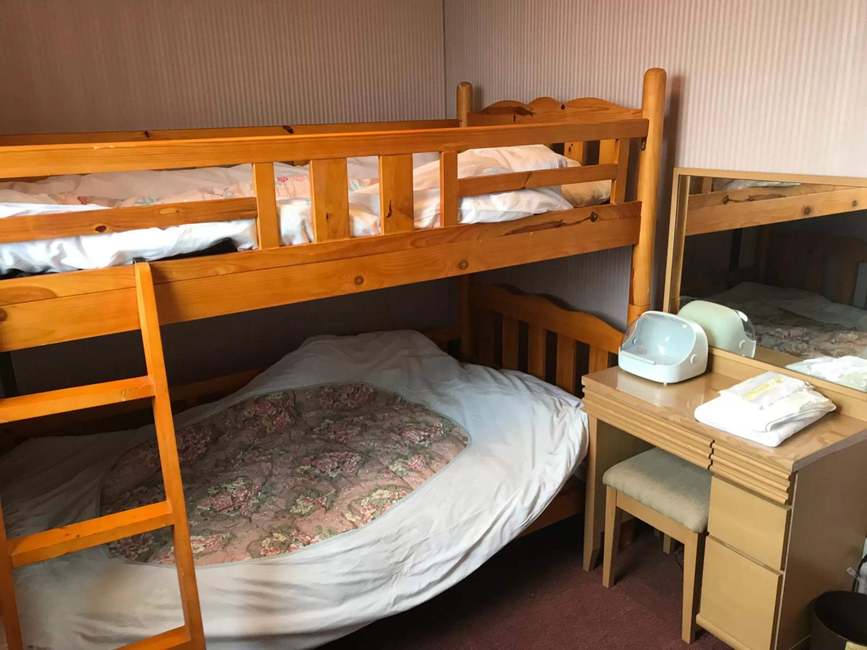 bunk bed, Bed in Hotel Famitic Nikko Station