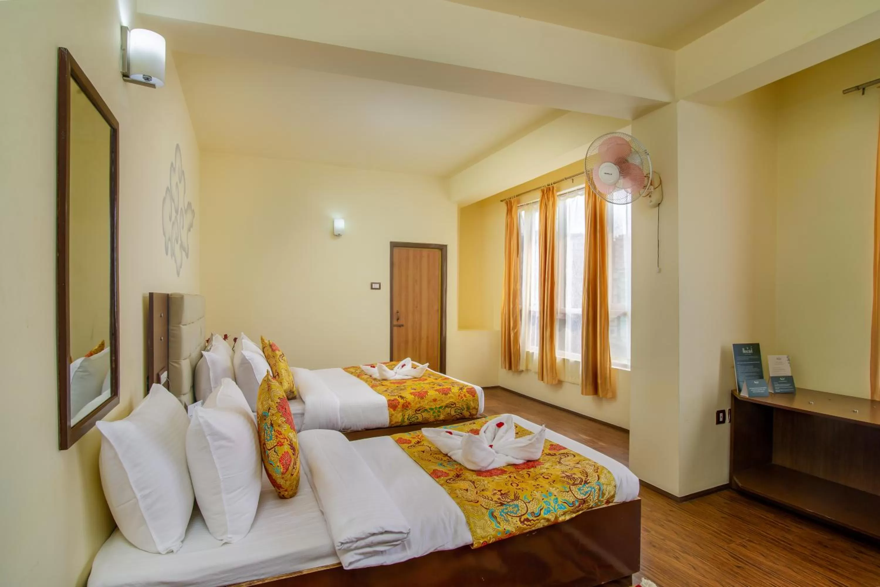 Bedroom, Bed in Muscatel Grand Silkroute - 300 Mts from MG Marg