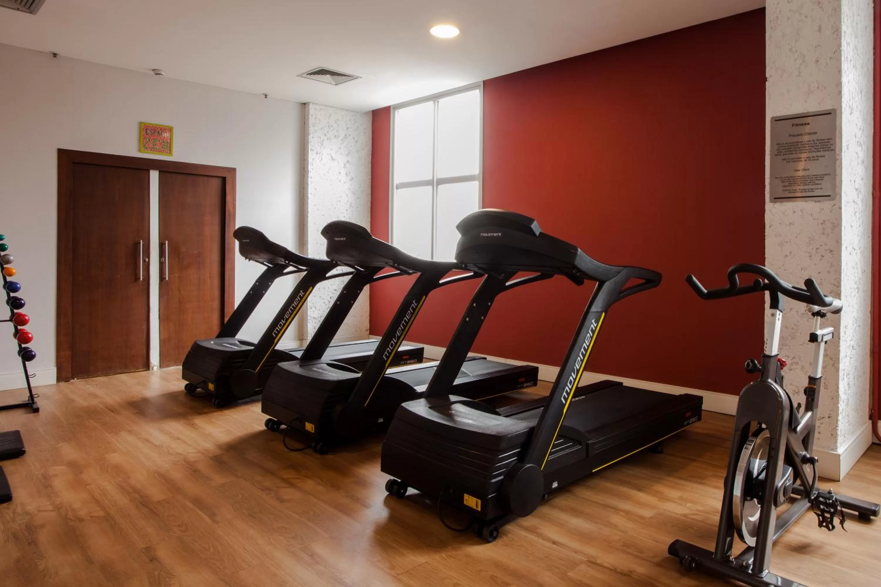 Fitness centre/facilities in Comfort Suites Alphaville