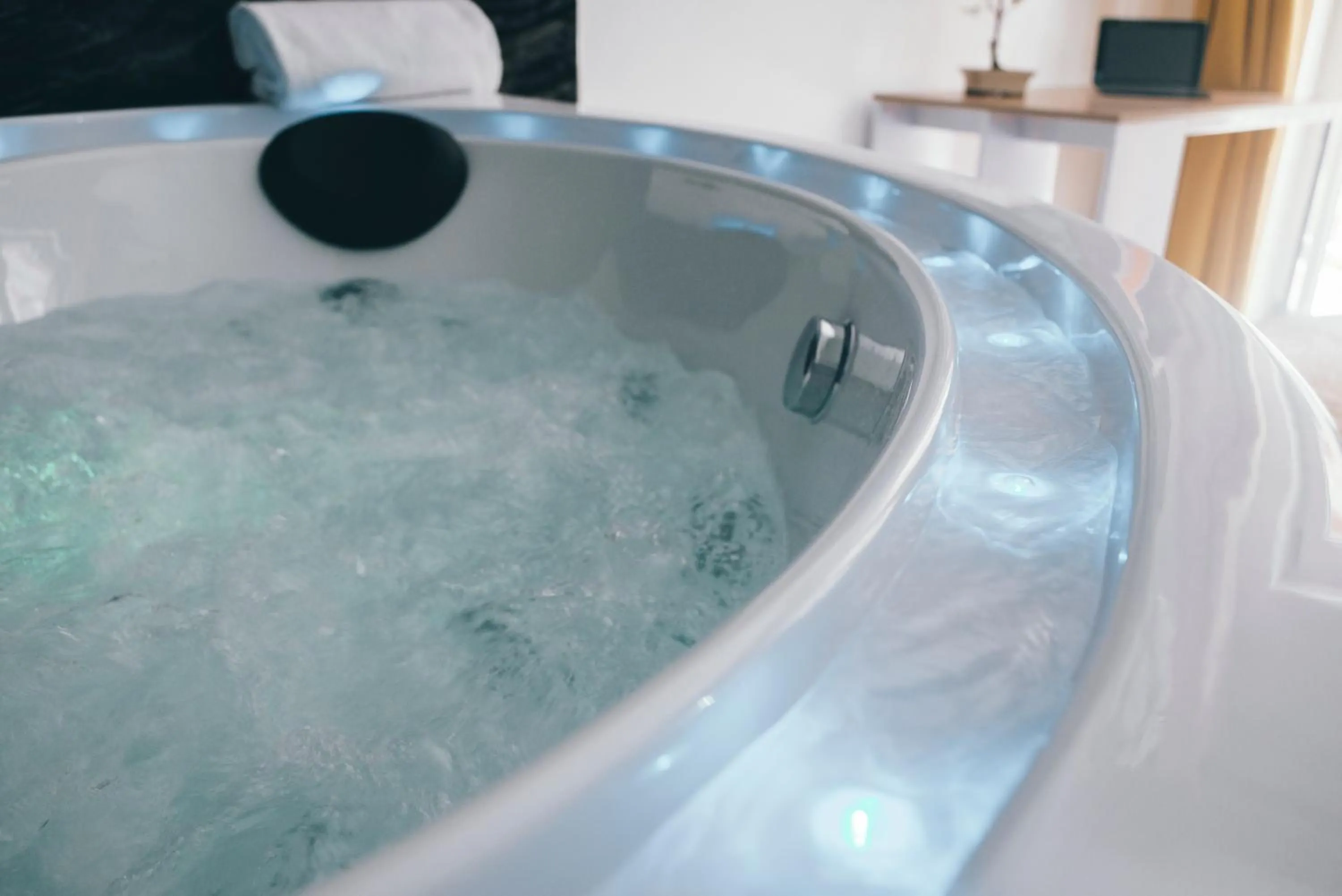 Spa and wellness centre/facilities in Gregorio VII Luxury Suites San Damaso