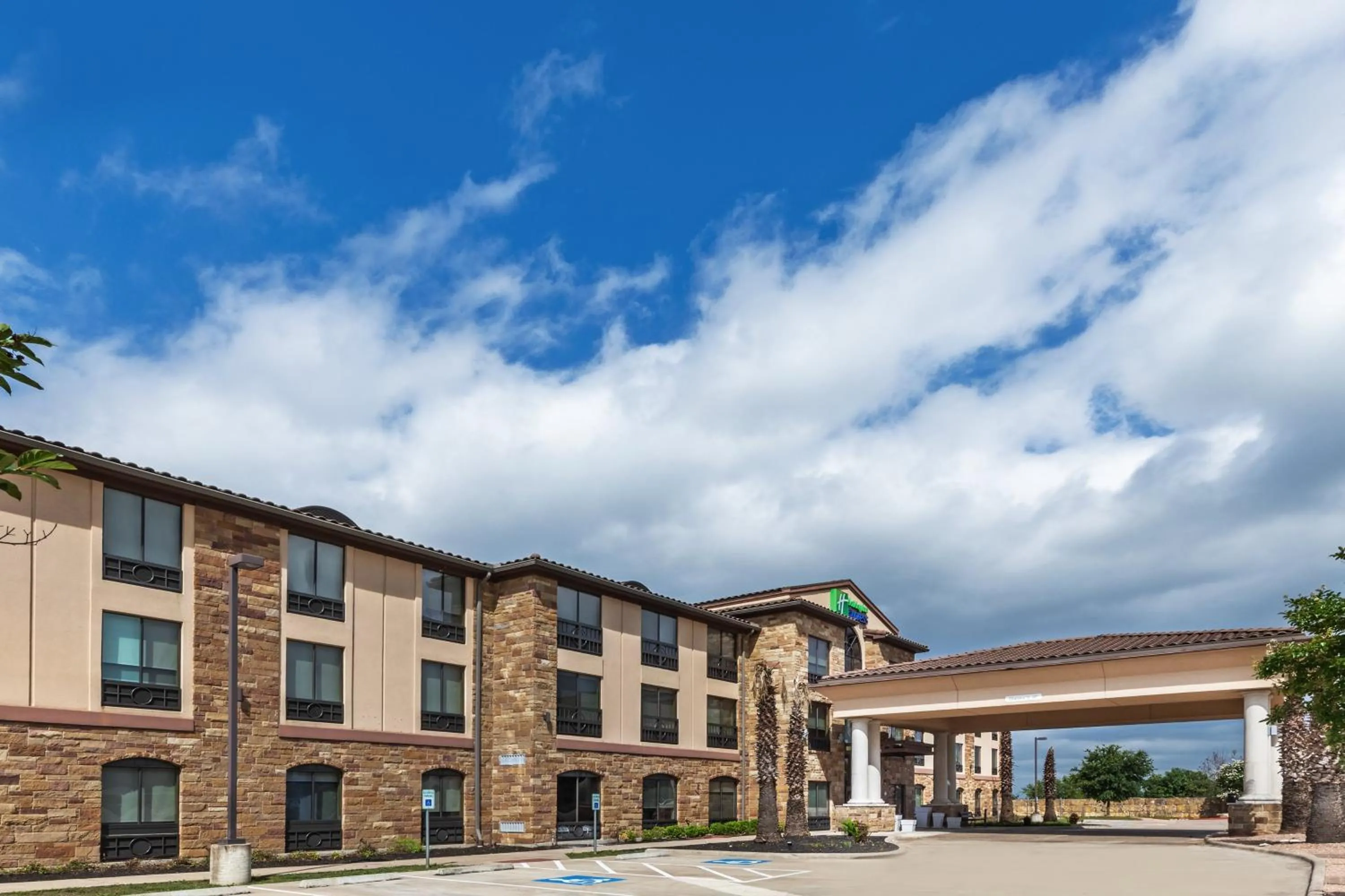 Holiday Inn Express & Suites Austin NW – Lakeway by IHG