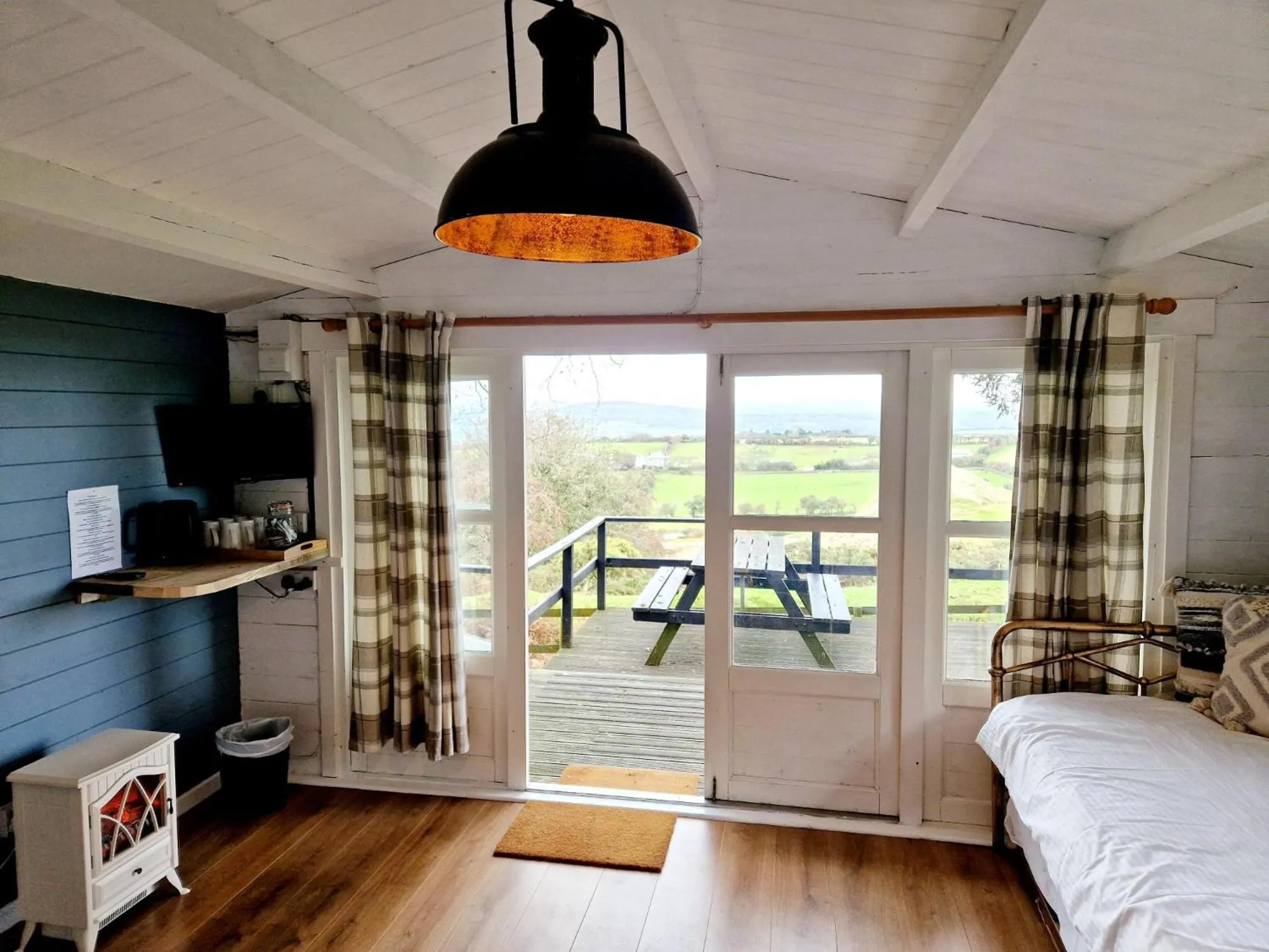 View (from property/room), Bed in Wheal Tor Hotel & Glamping
