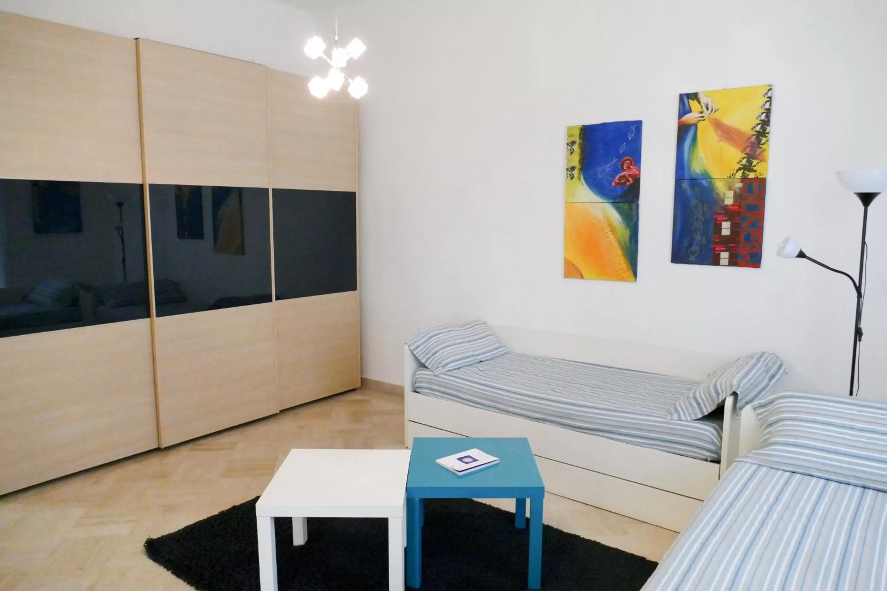 Bed in Visa Residence