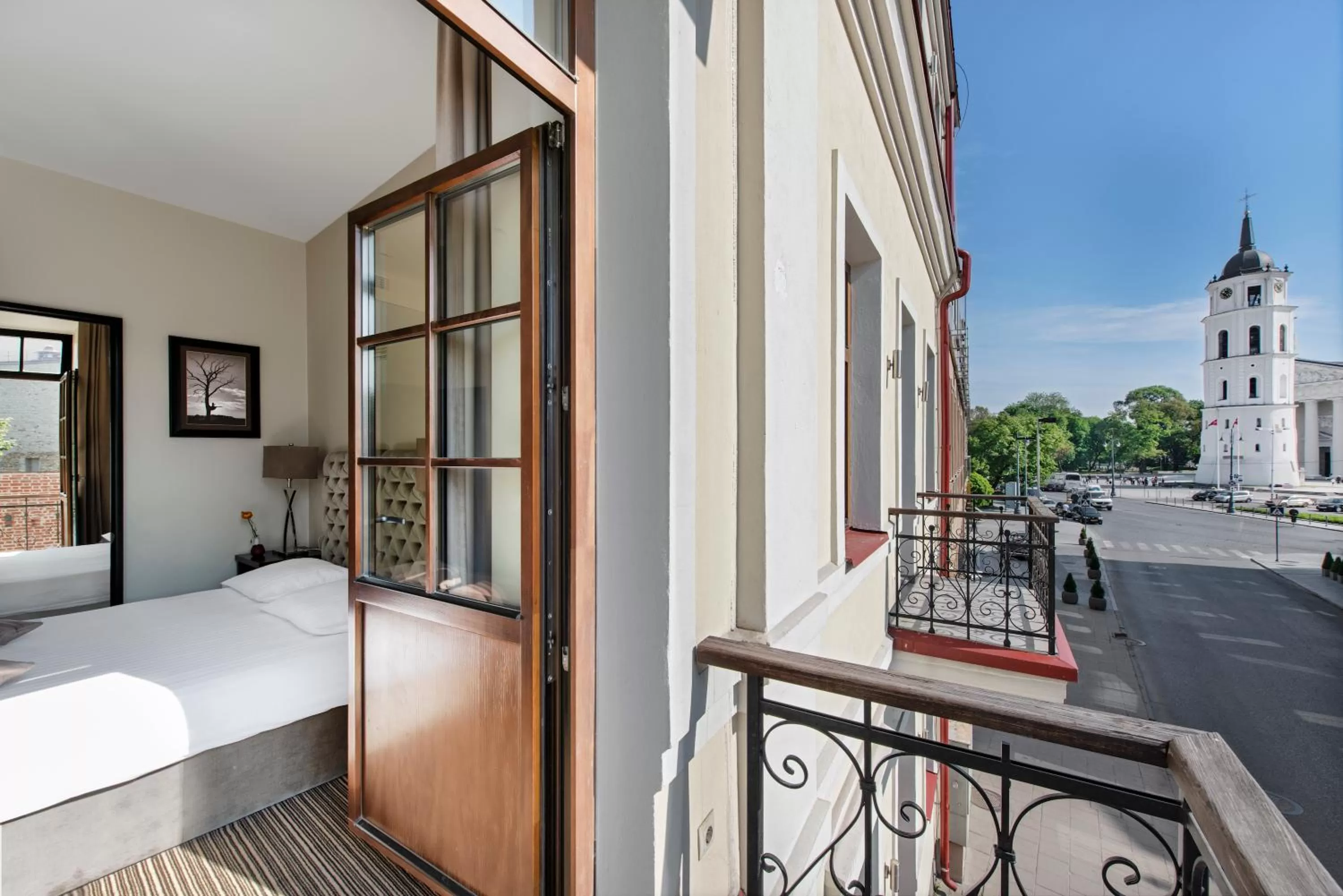 Balcony/Terrace, Bed in Amberton Cathedral Square Hotel Vilnius