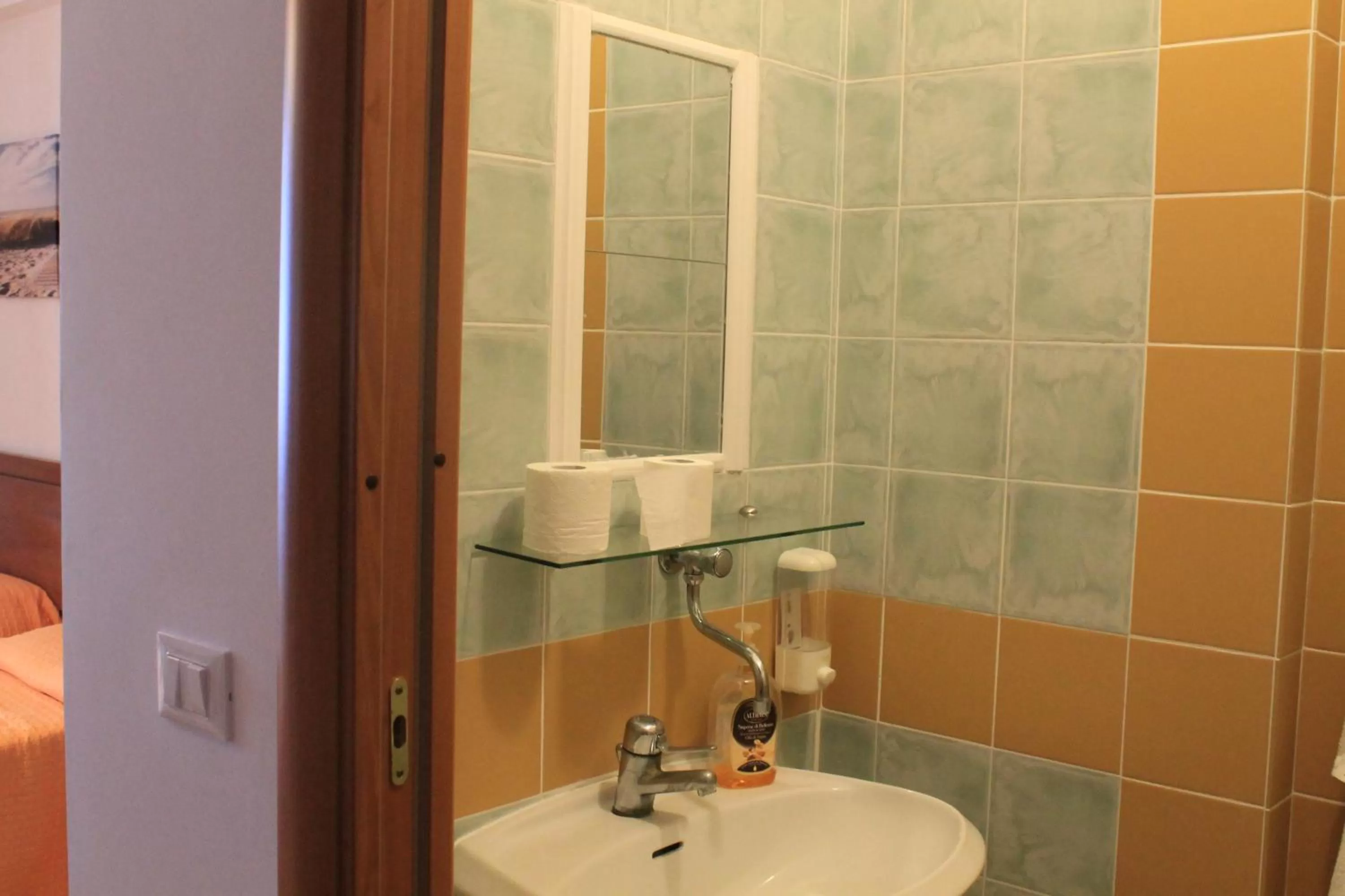 Bathroom in B&B Palazzo Manfredi Vieste, Fronte mare con Parcheggio