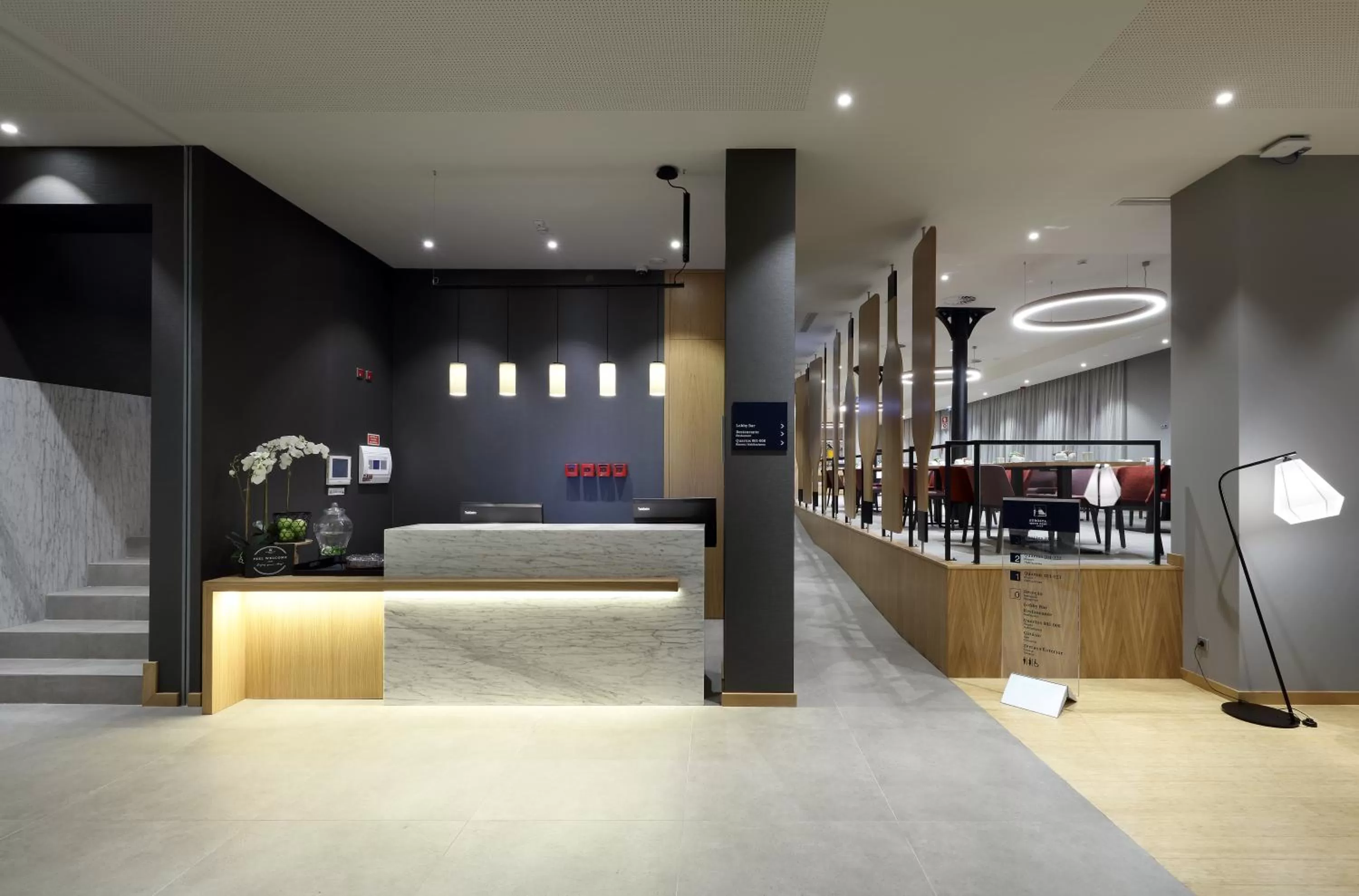 Lobby or reception in Eurostars Porto Centro