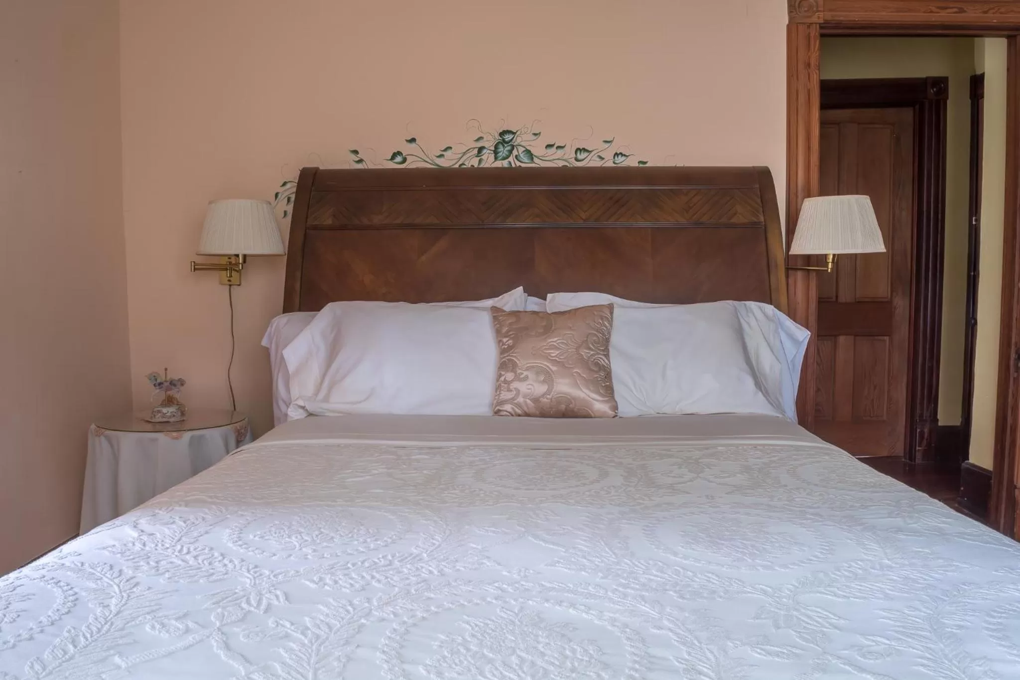 Bed in The Ann Stevens House