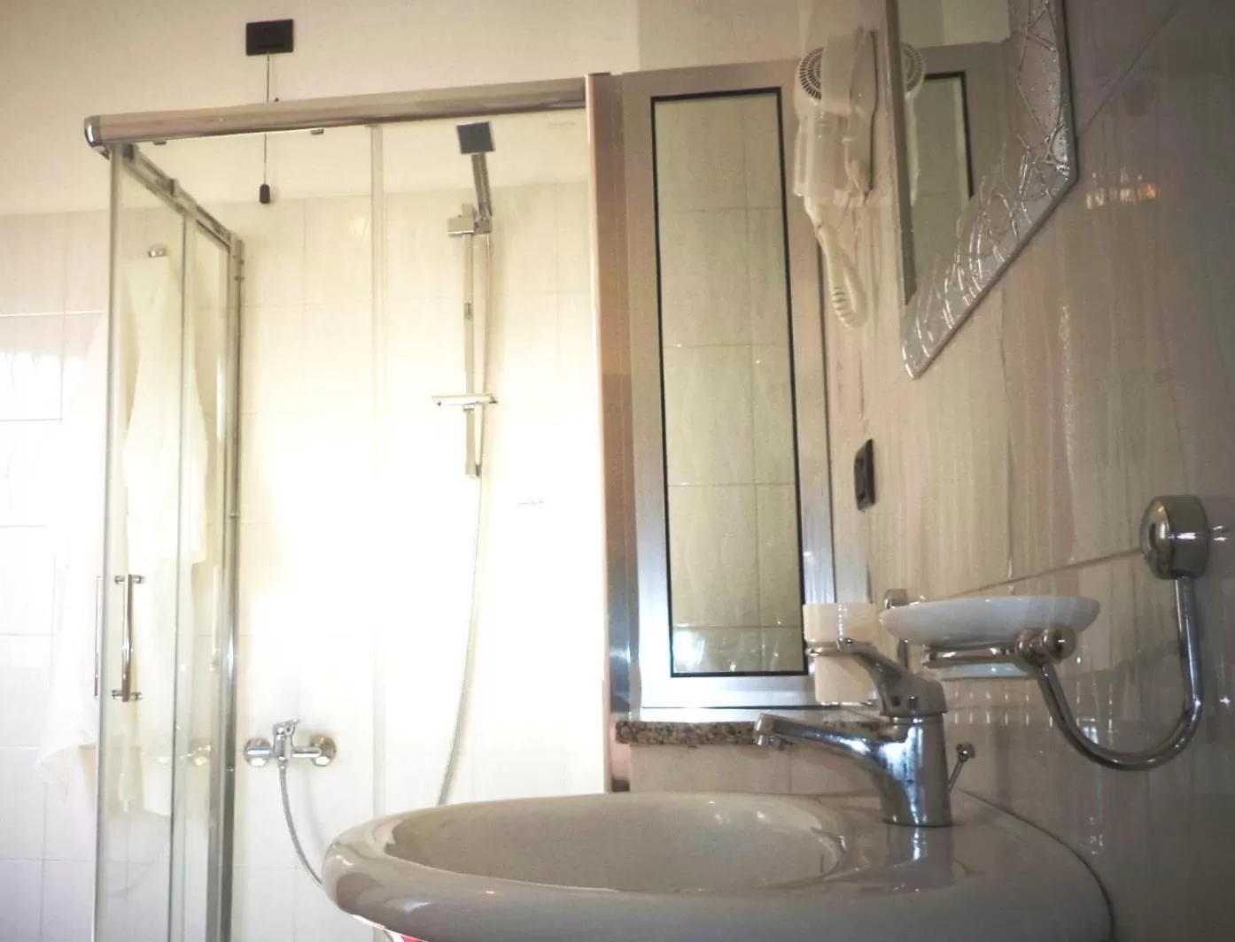 Shower, Bathroom in Il Girasole