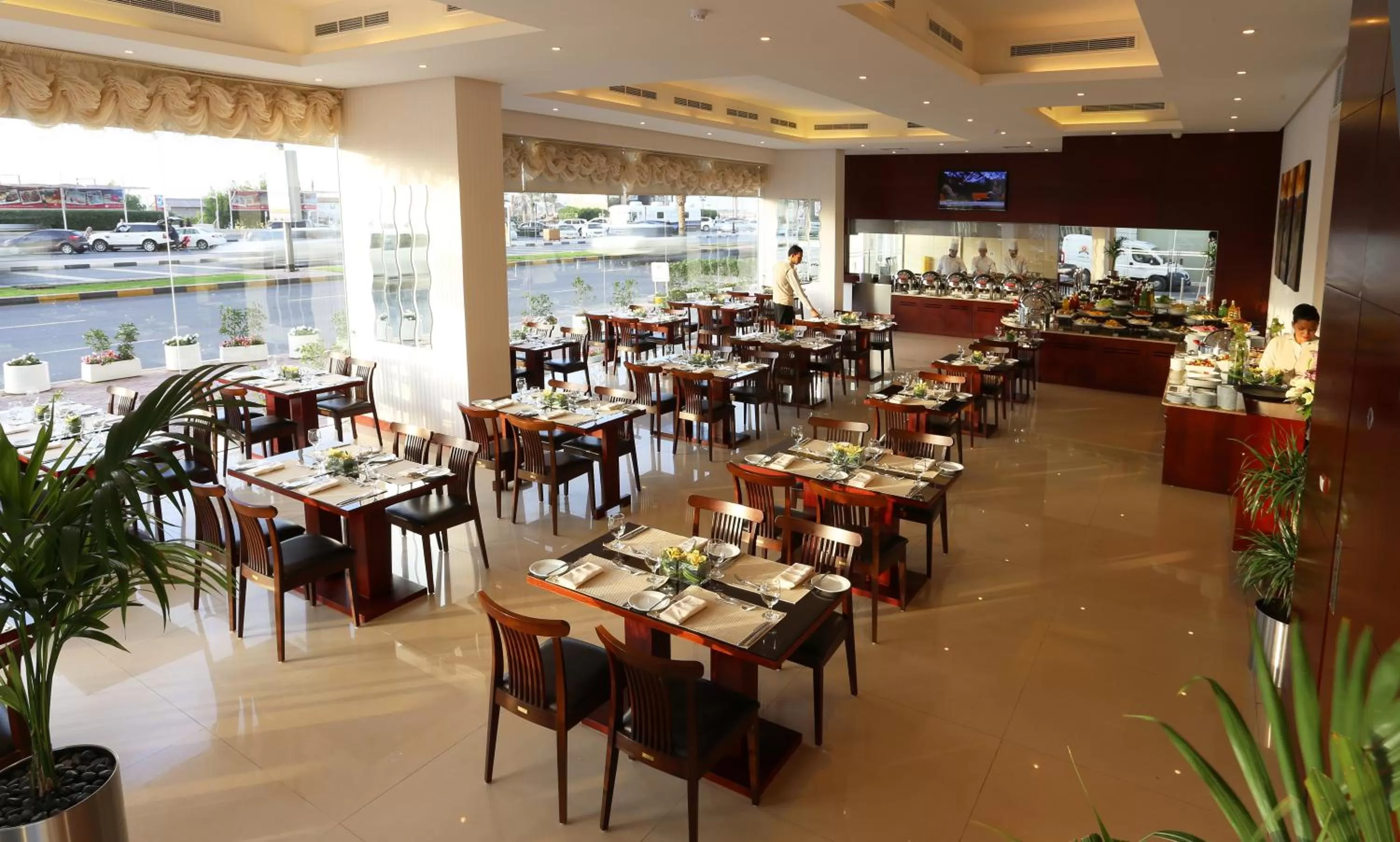 Restaurant/places to eat in Ramada by Wyndham Beach Hotel Ajman