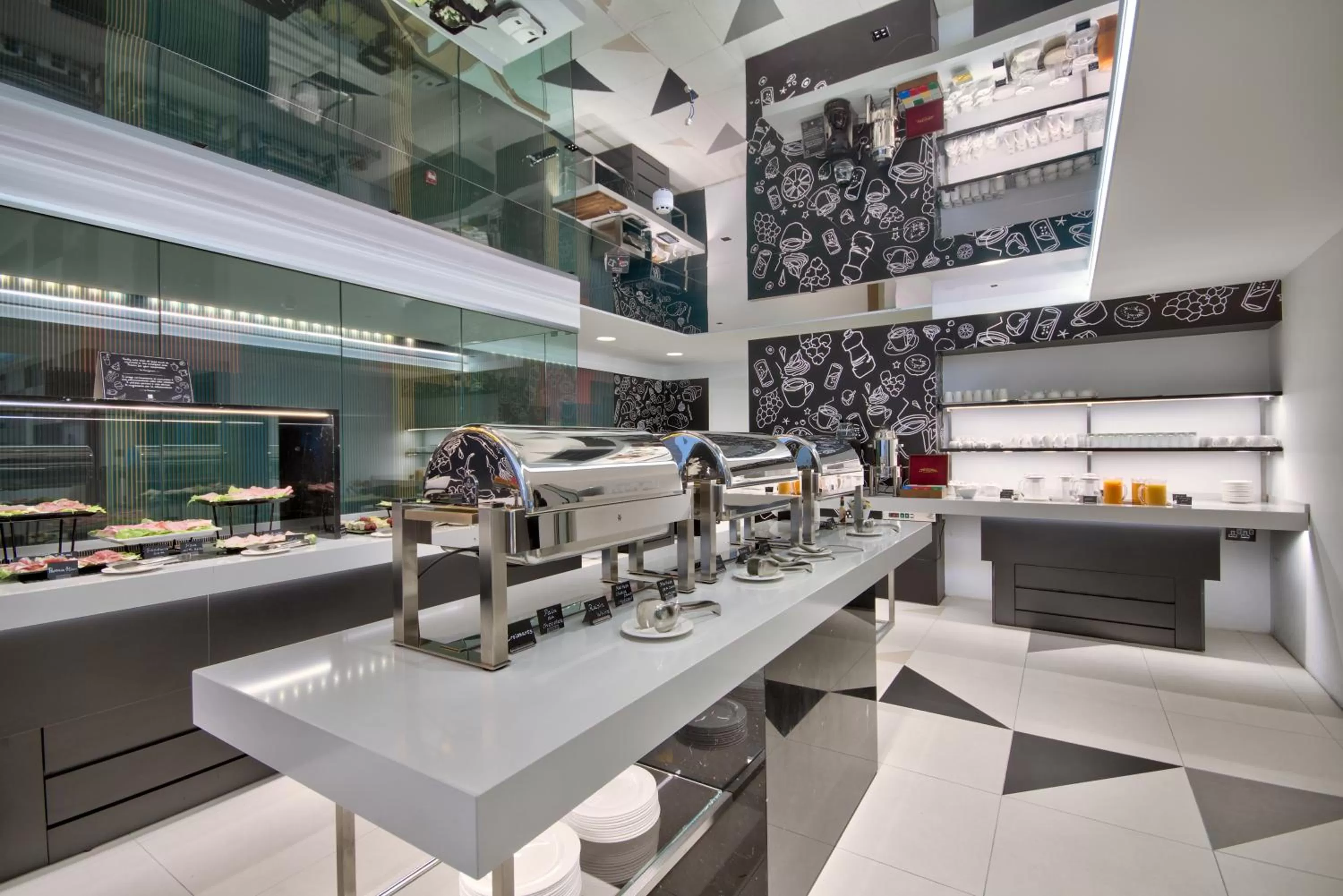 Buffet breakfast in Hotel Valentina