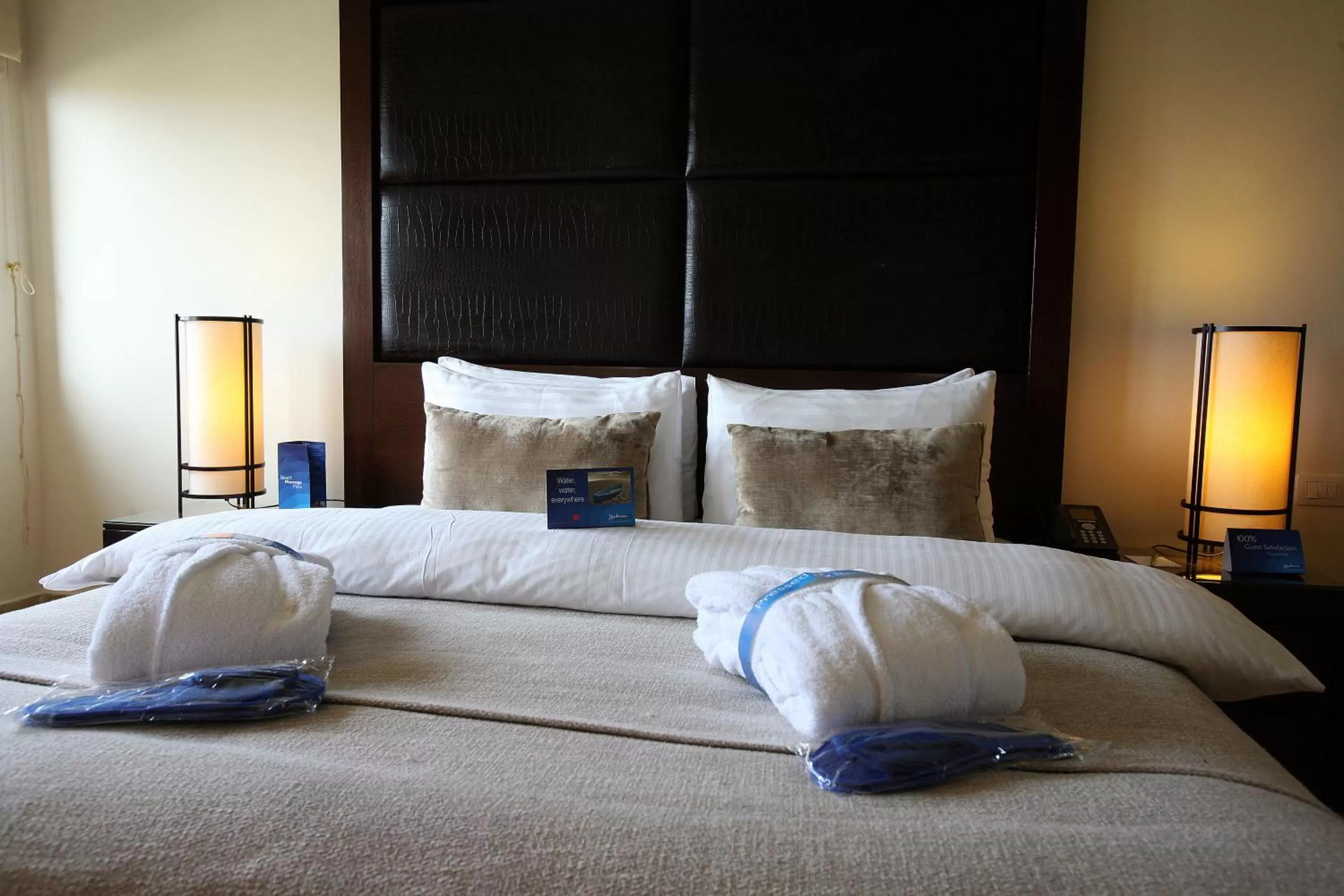 Bedroom, Bed in Grand Tala Bay Resort, Aqaba