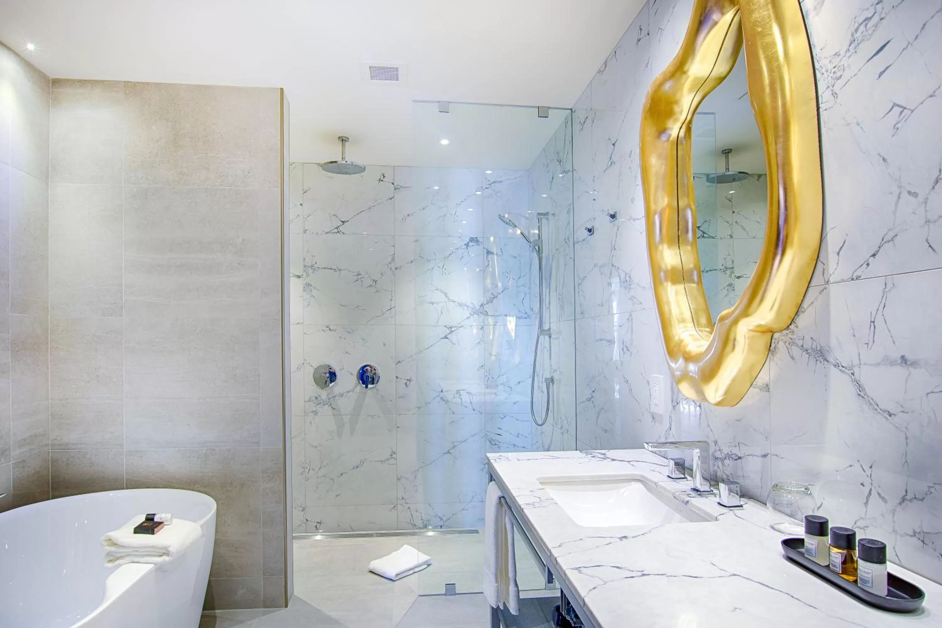 Bathroom in Monsieur Jean - Hôtel Particulier