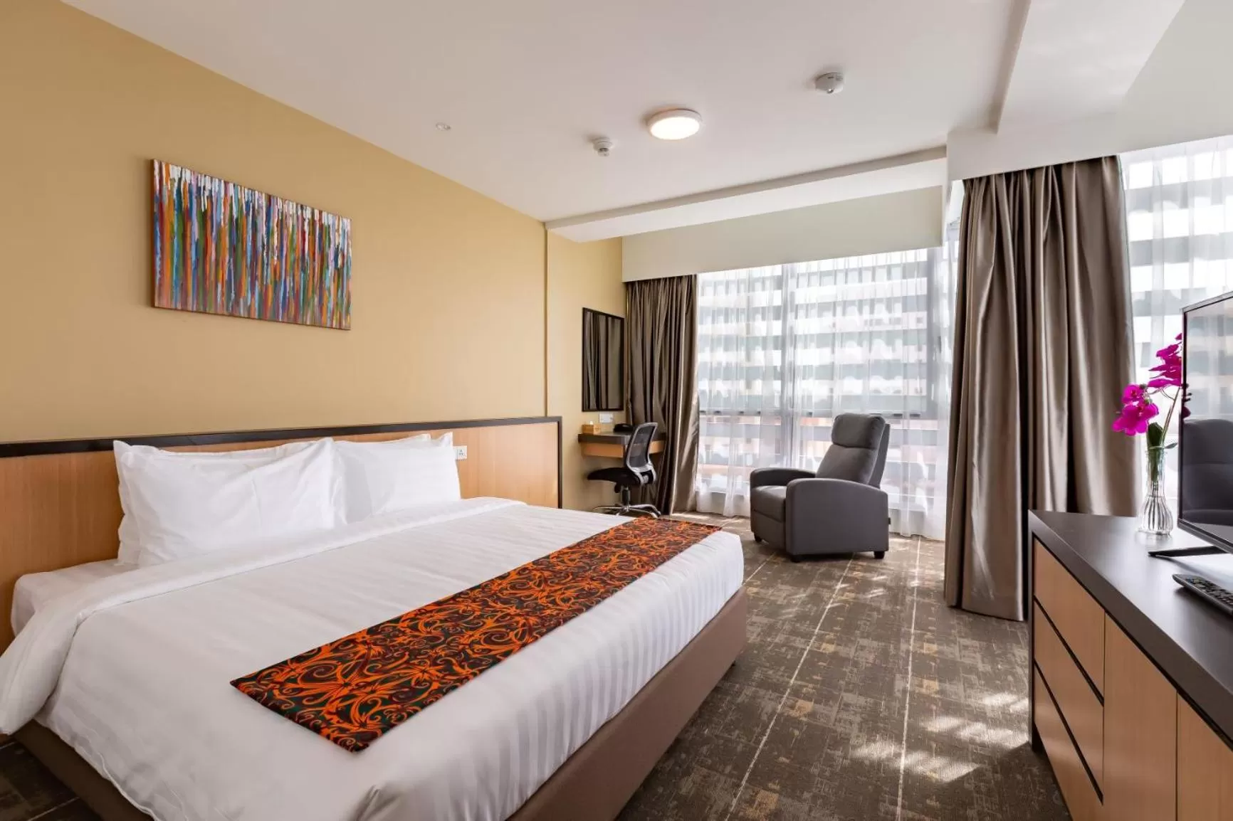 Bedroom, Bed in Hotel 7 Suria