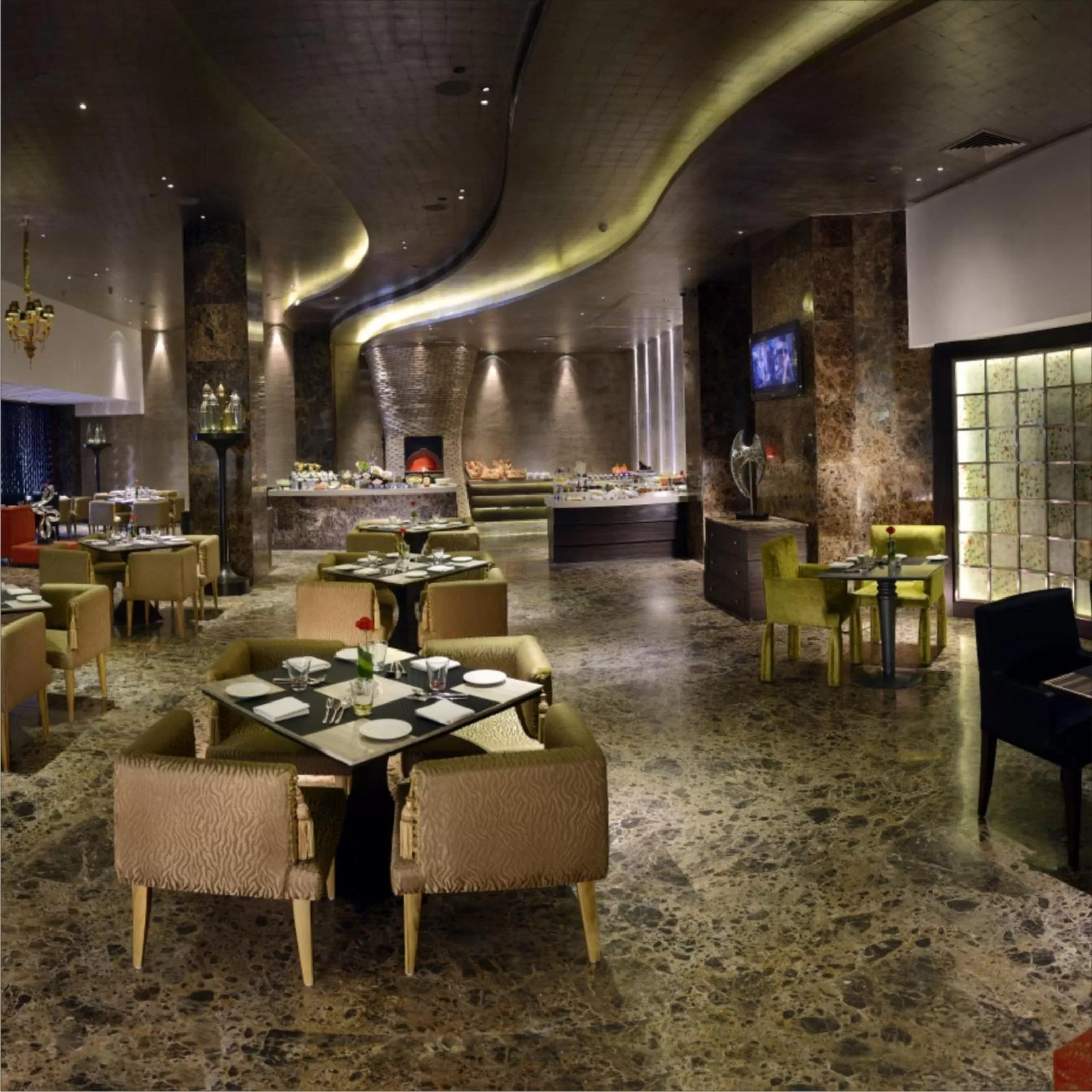 Restaurant/places to eat in Radisson Blu Hotel MBD Ludhiana