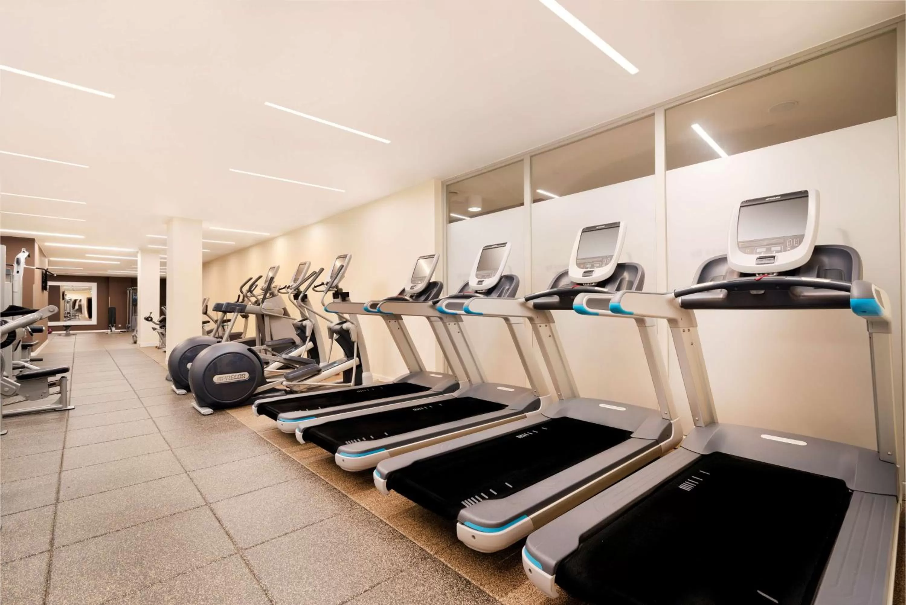 Fitness centre/facilities in DoubleTree by Hilton Krakow Hotel & Convention Center