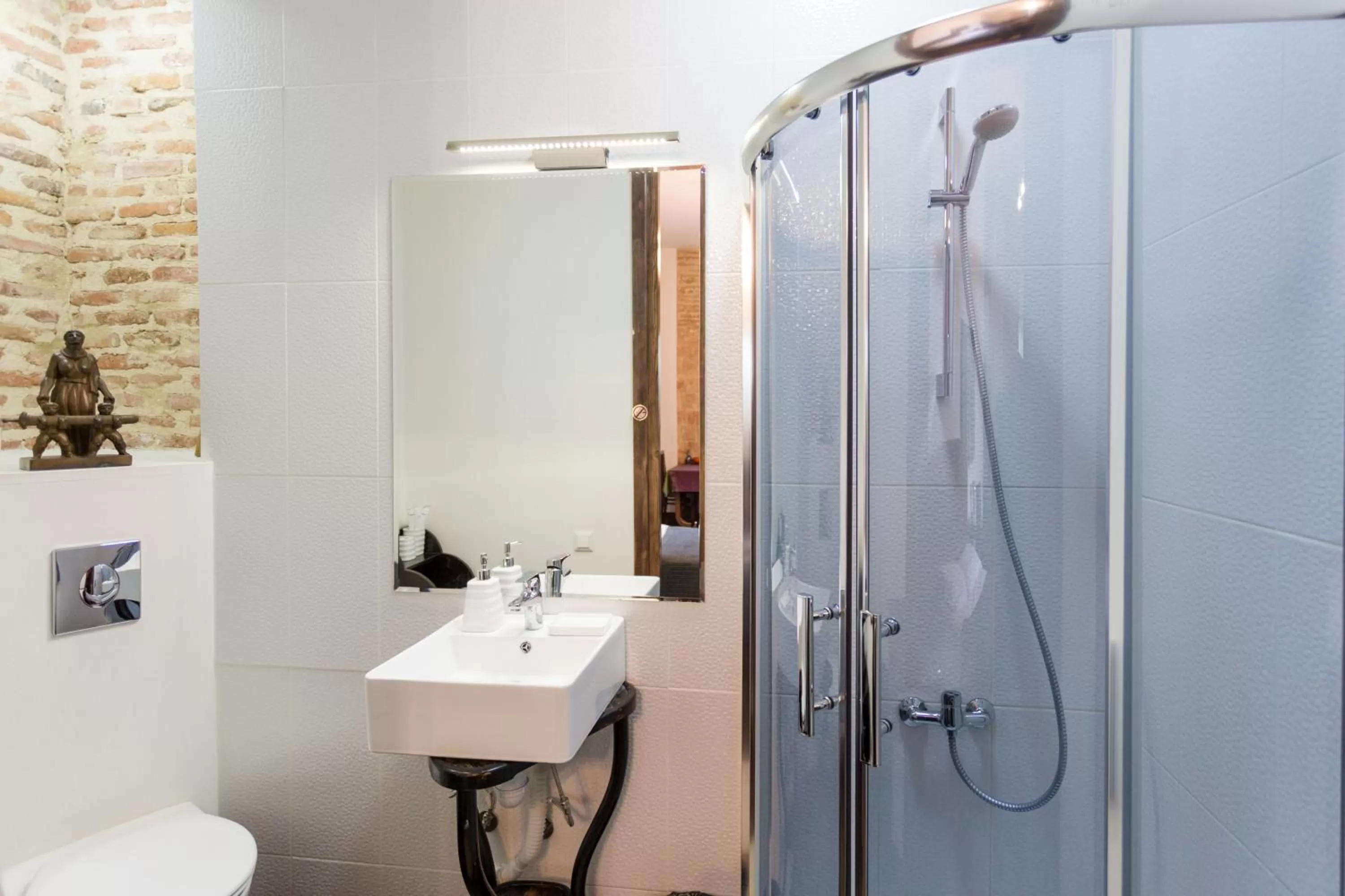 Shower in Castle in Old Town