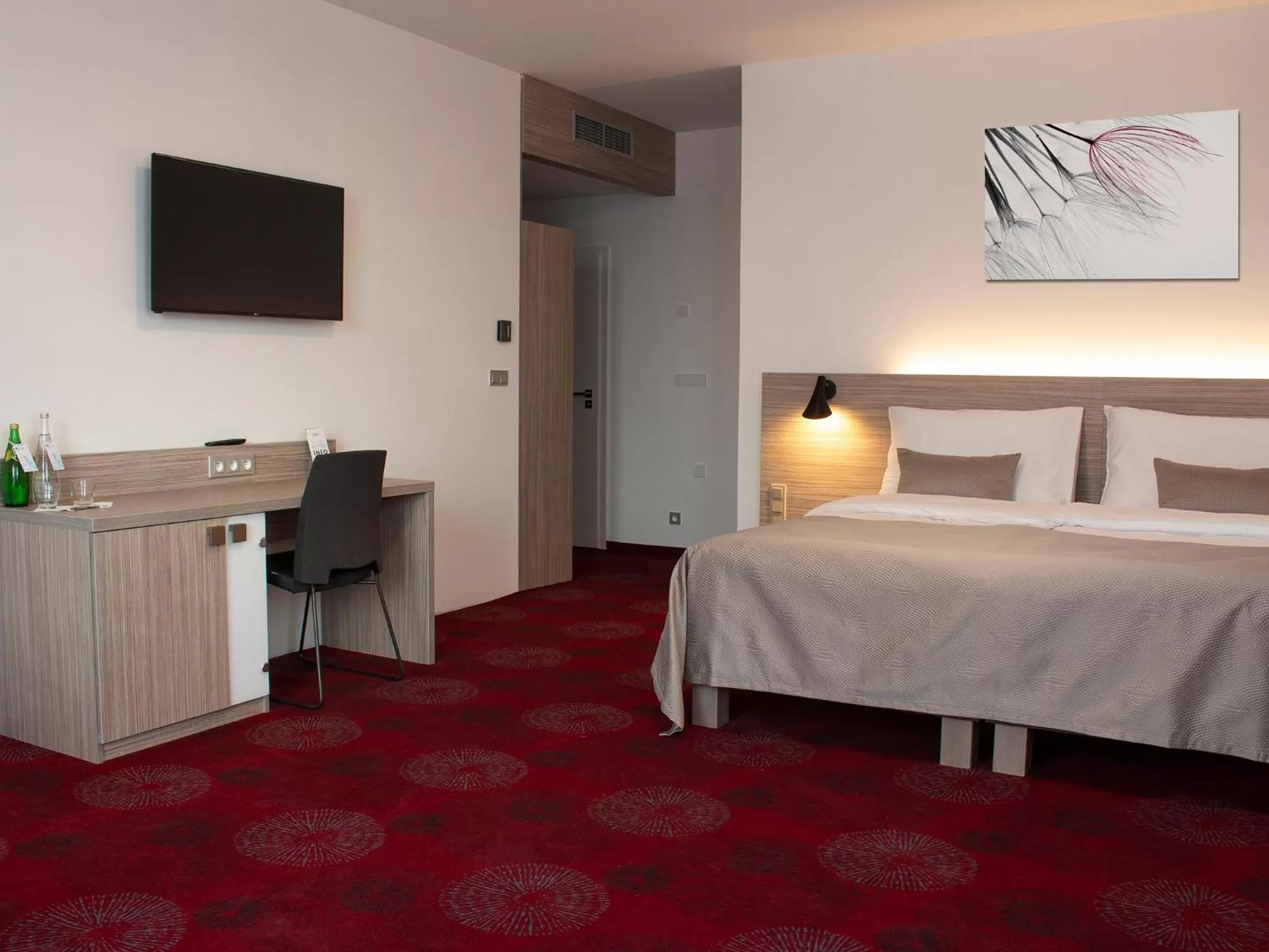 Photo of the whole room, Bed in Hotel TAMMEL