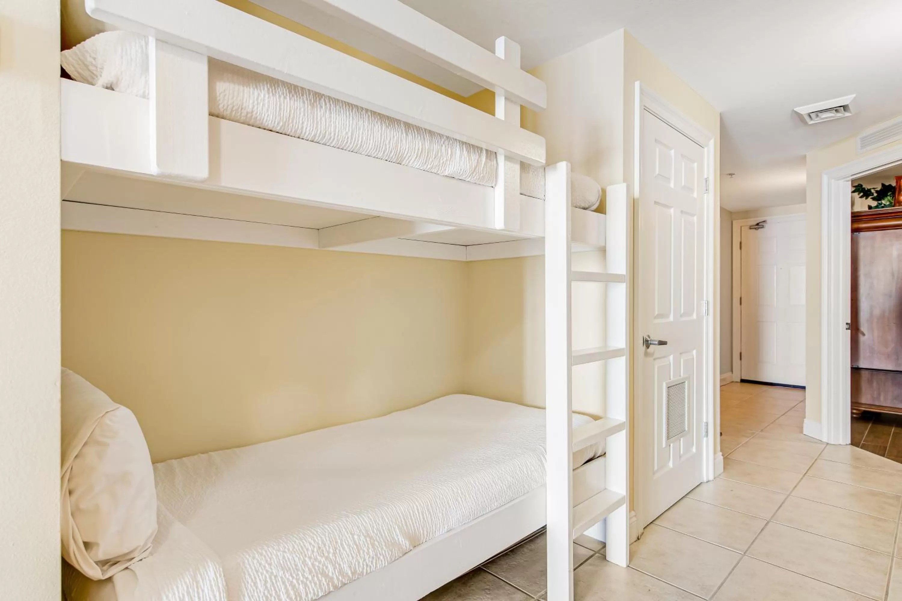 Bunk Bed in Calypso 603W