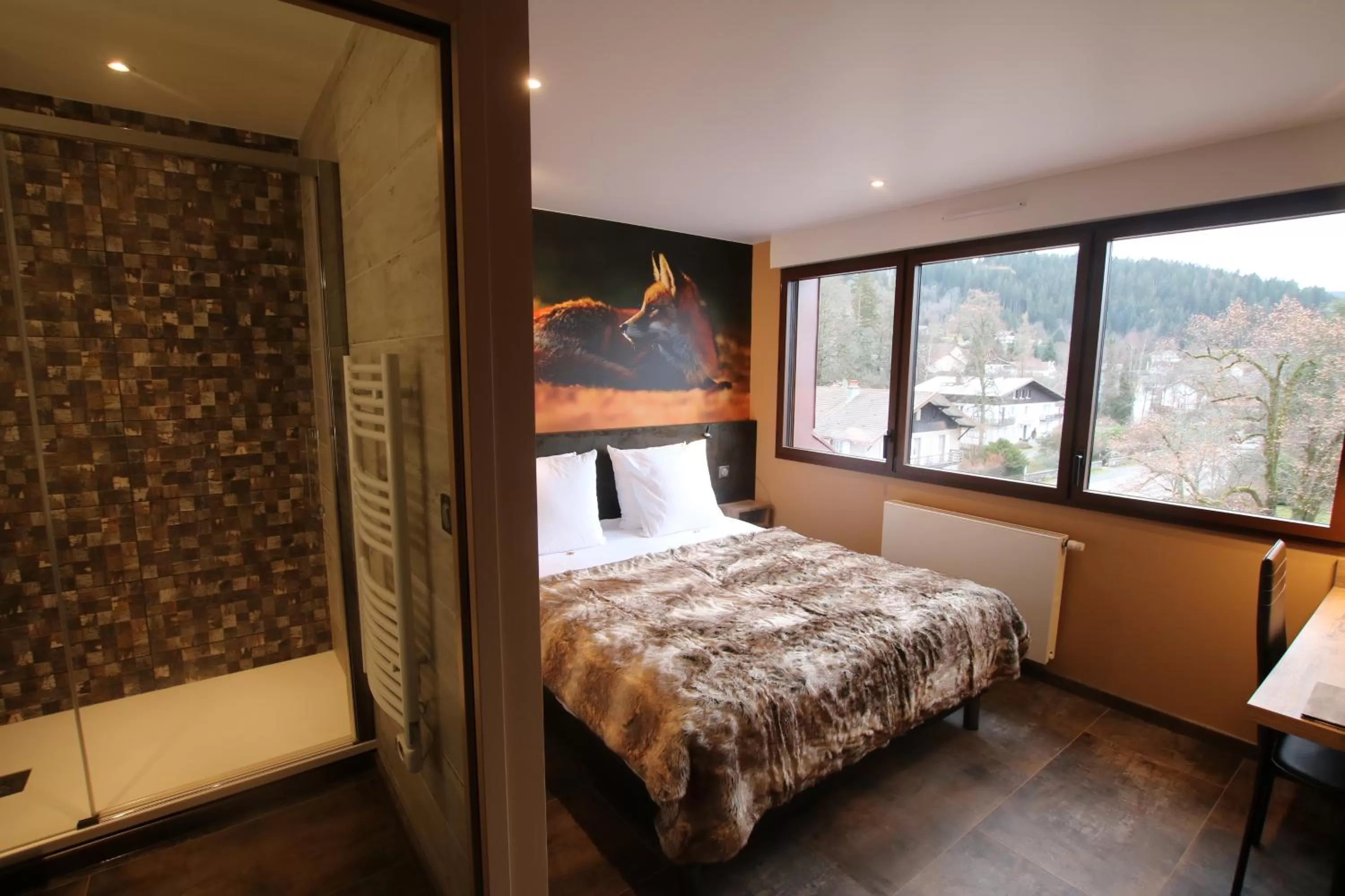 Photo of the whole room, Bed in Les Loges Du Parc