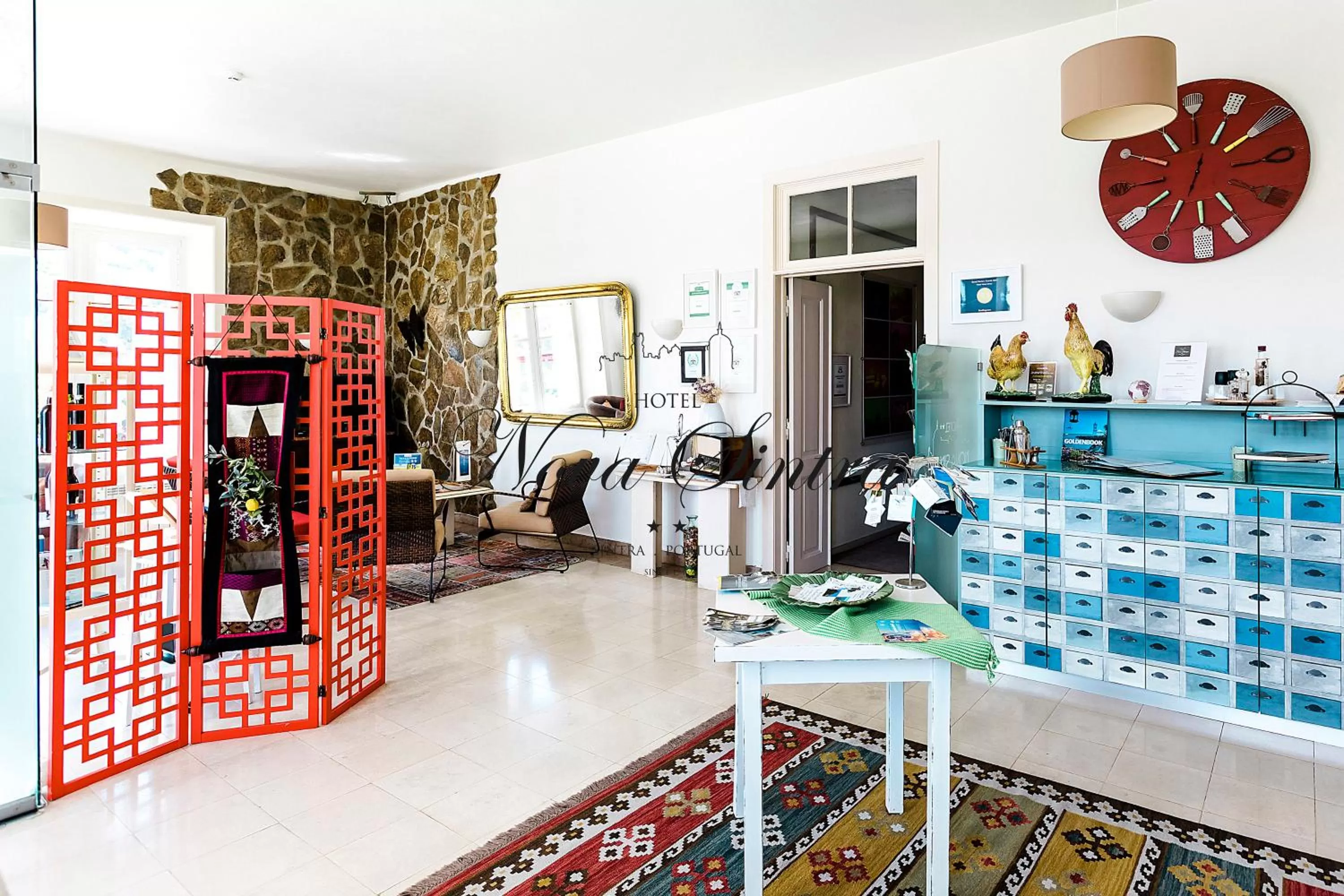 Communal lounge/ TV room in Hotel Nova Sintra - Adults only