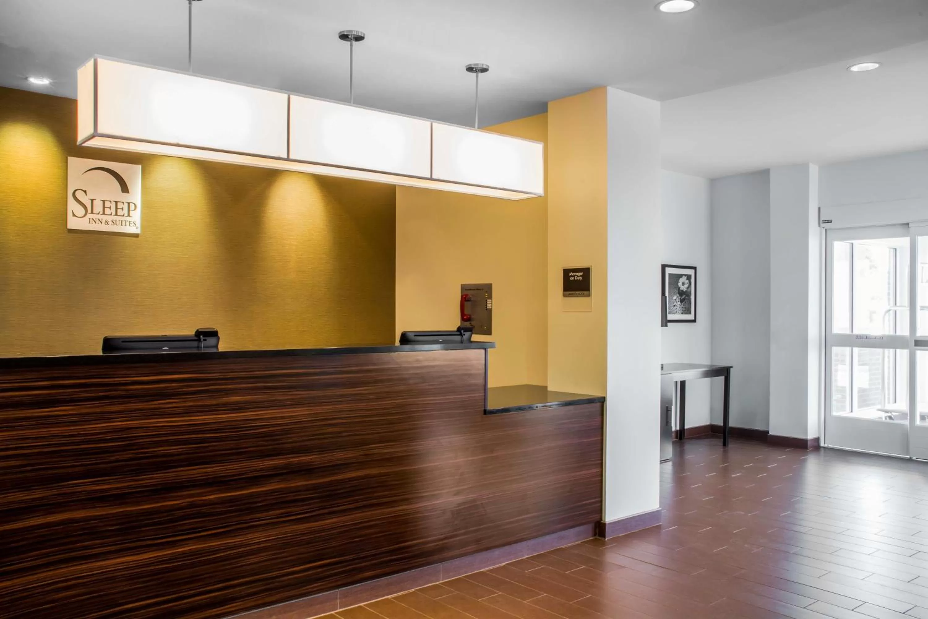 Summer in Sleep Inn & Suites Syracuse Airport