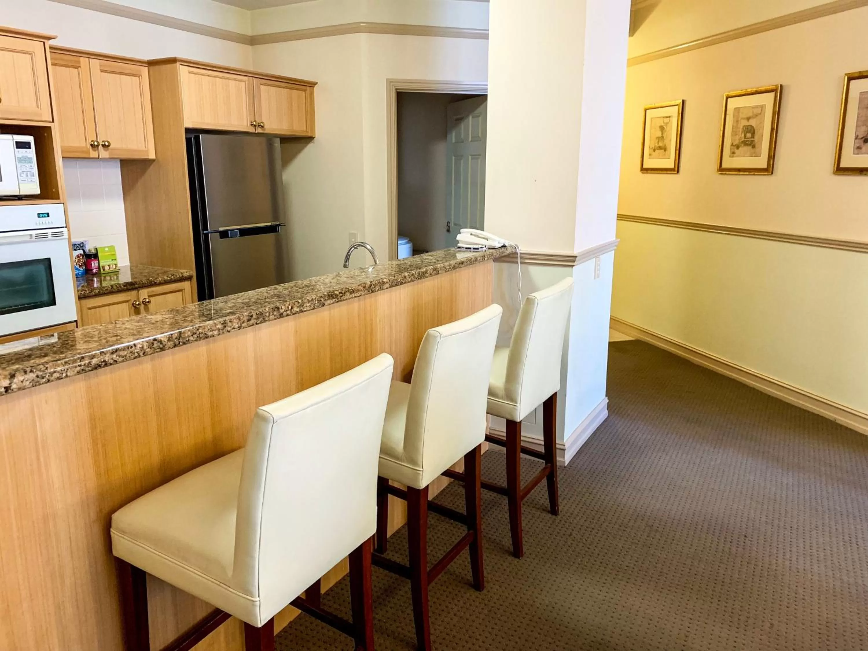 Kitchen or kitchenette in Royal Albert Hotel