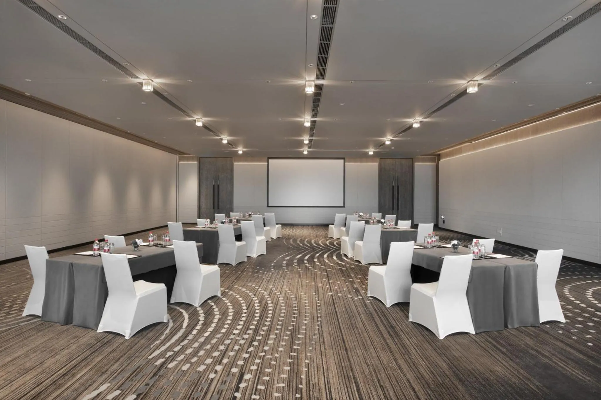 Banquet/Function facilities in Crowne Plaza Wuhan Optics Valley by IHG