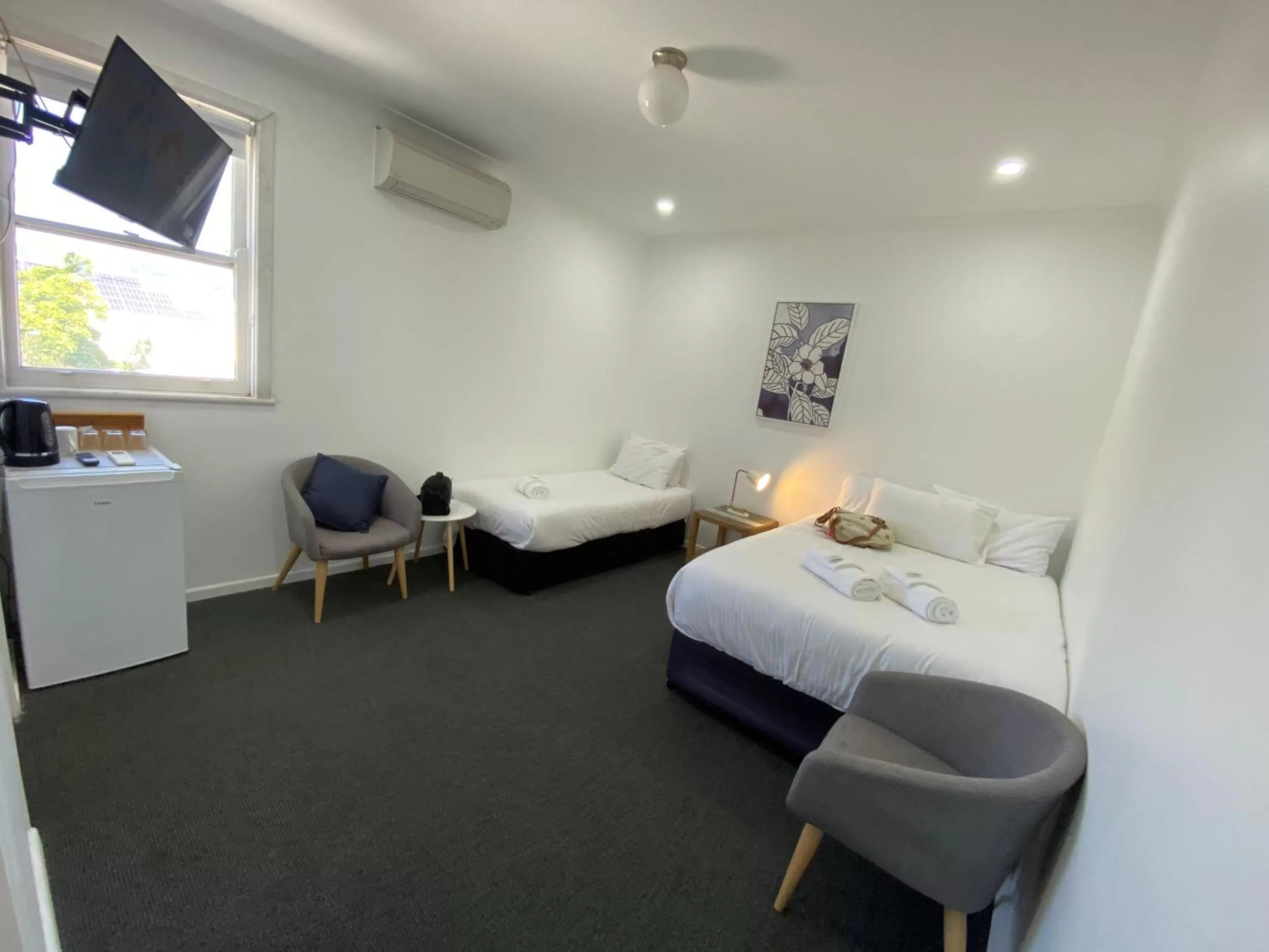 Bed in Central Motel Mudgee