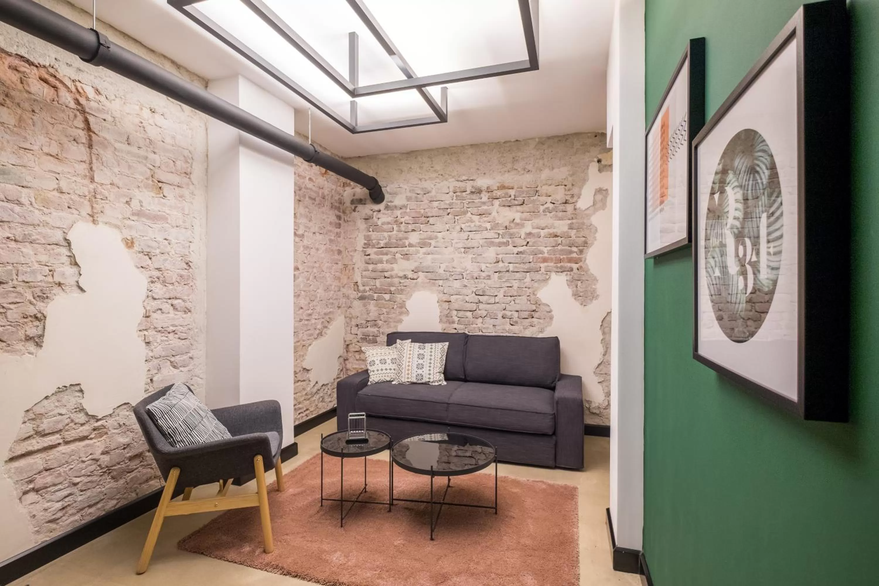 Living room in R34 Boutique Hotel