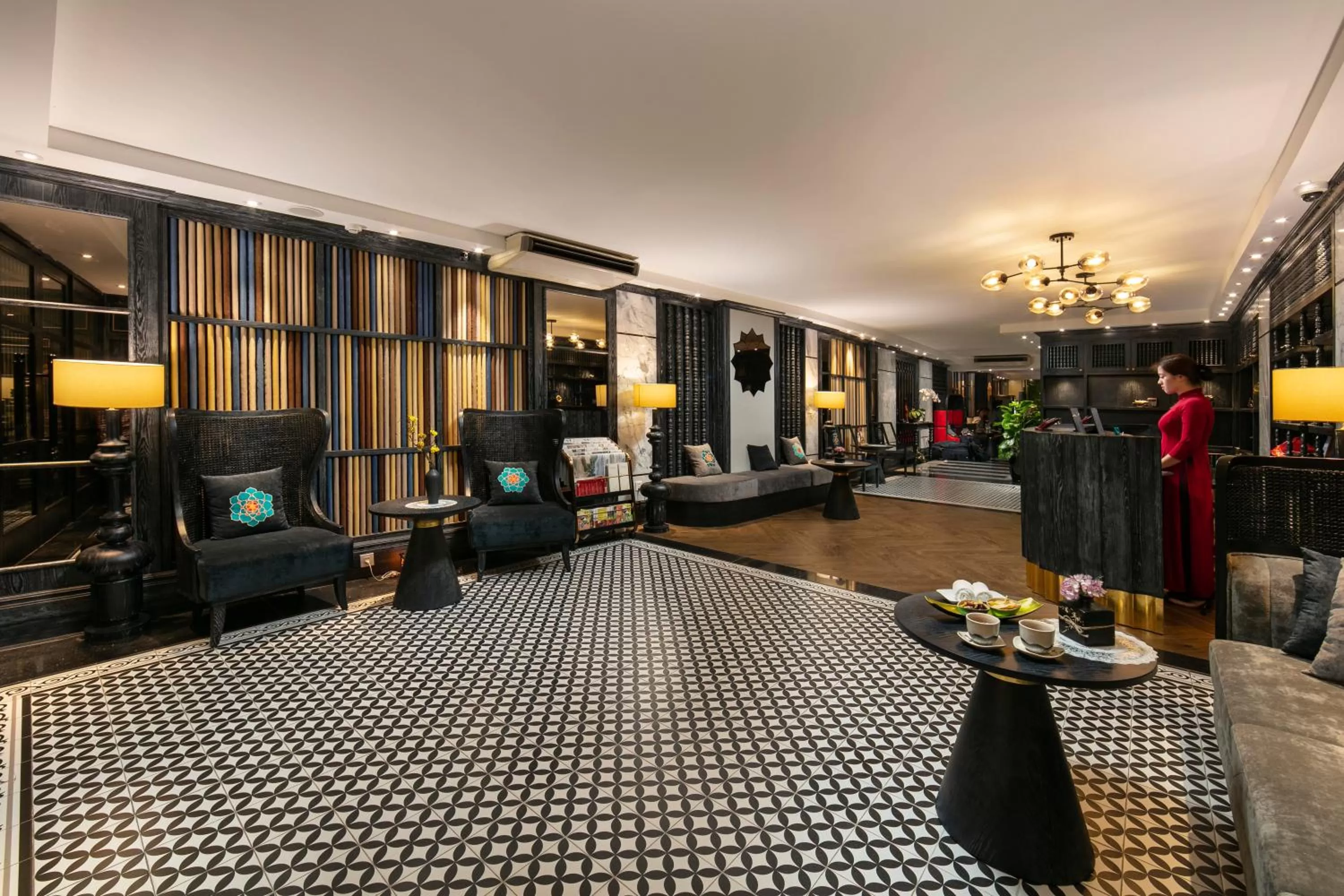 Lobby or reception in Shining Central Hotel & Spa