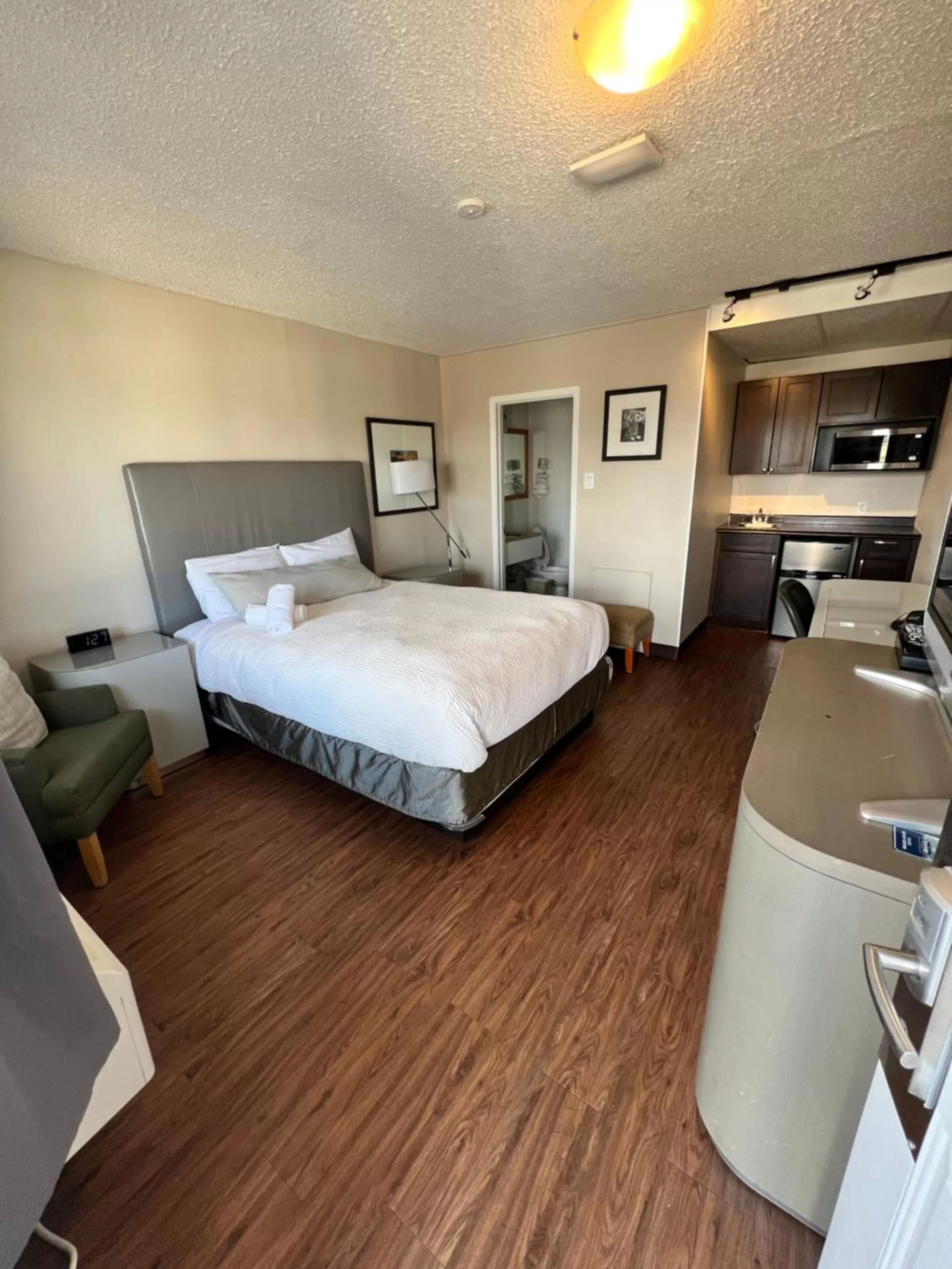 Bed in Thriftlodge Saskatoon