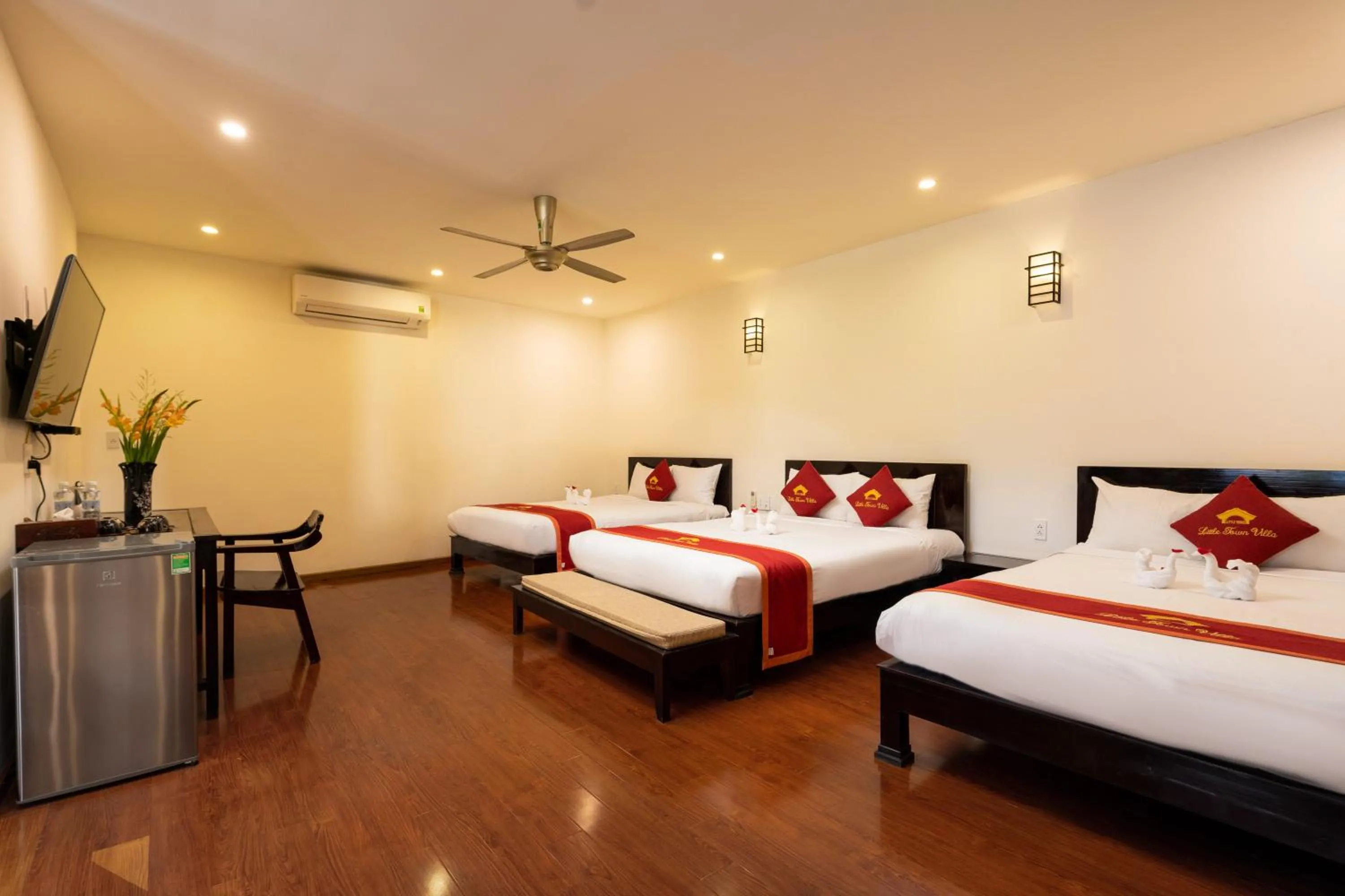 Bedroom, Bed in Little Town Villa