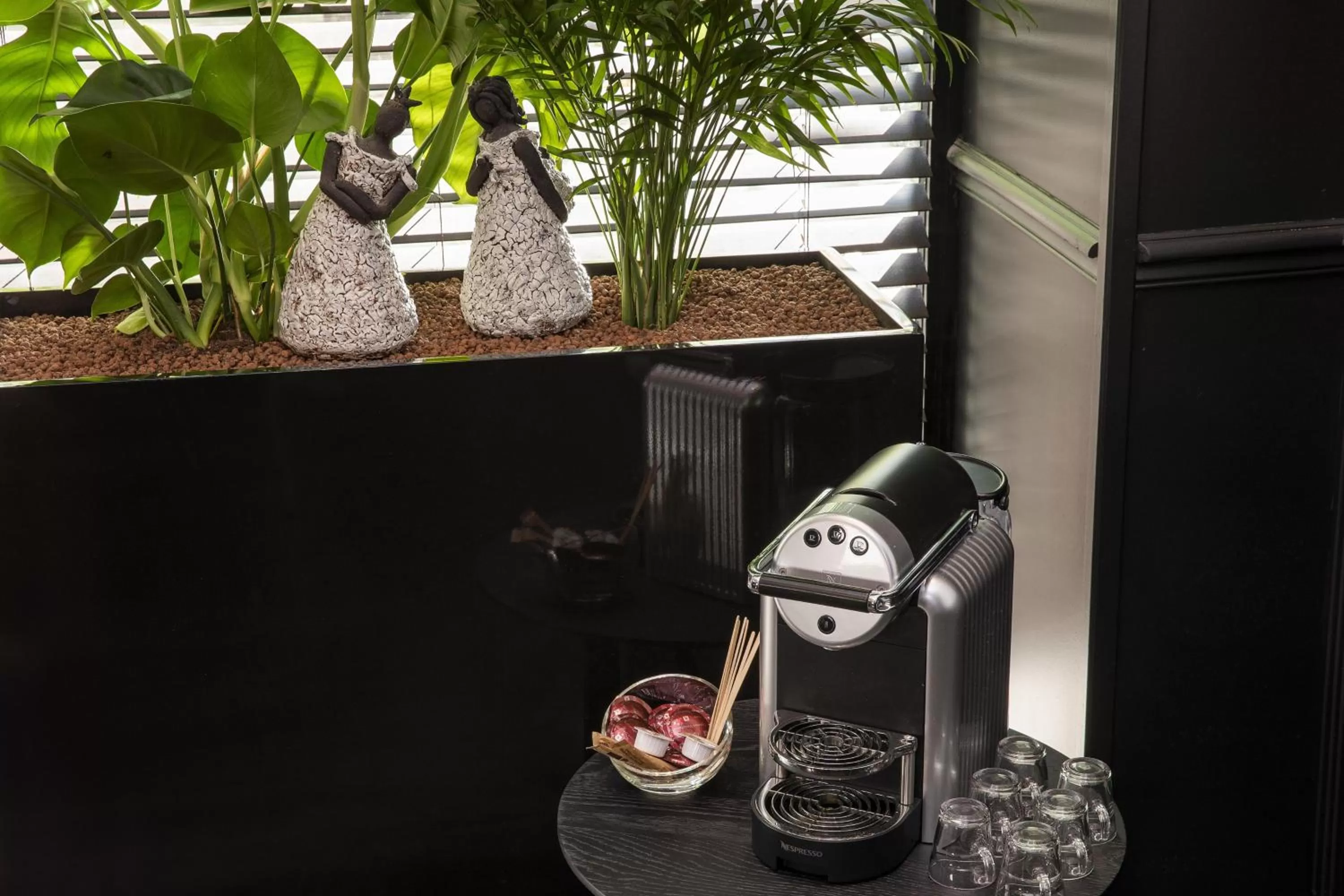 Meeting/conference room in Hôtel Elysées Régencia