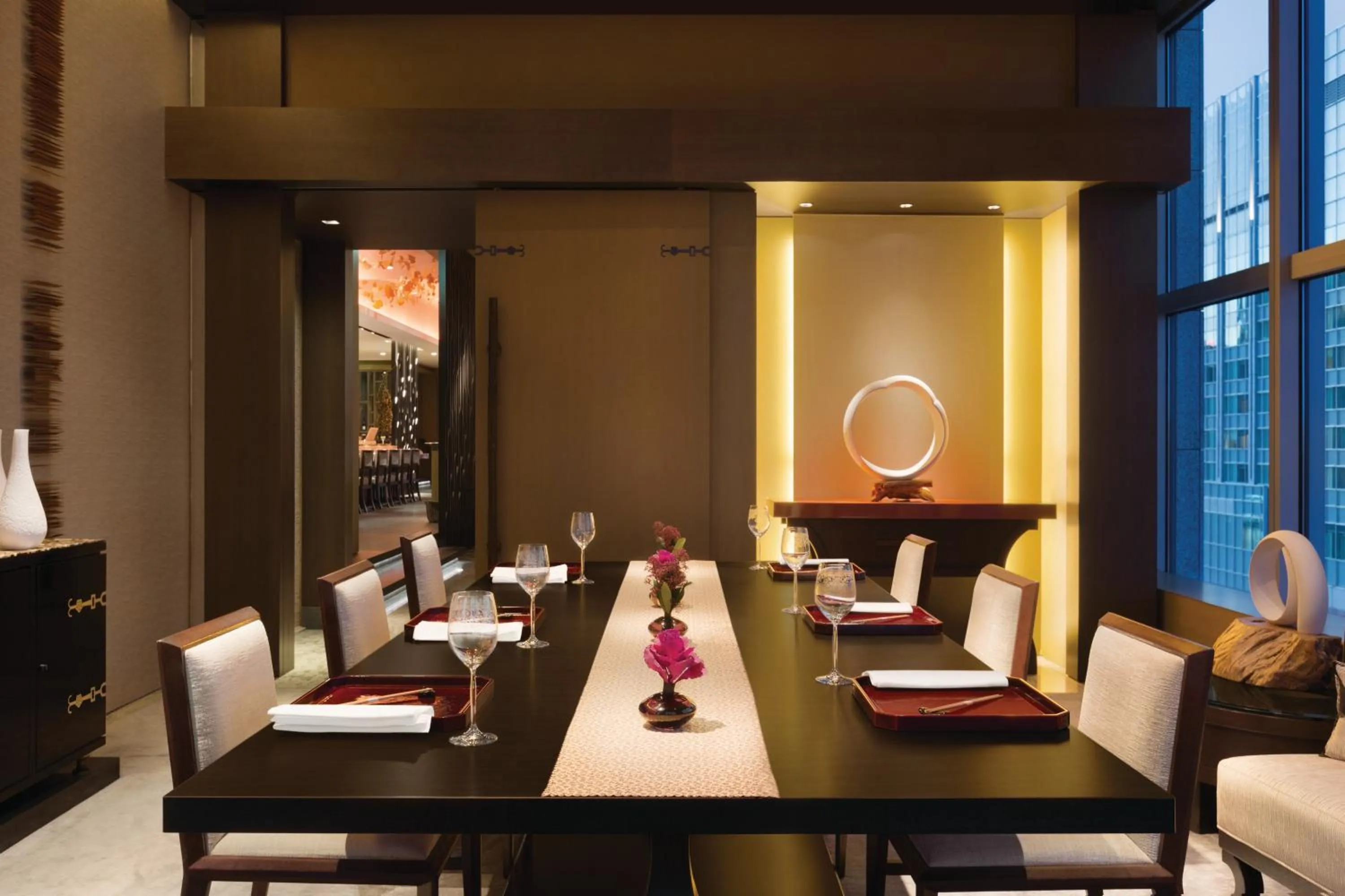 Restaurant/places to eat in Shangri-La Tokyo