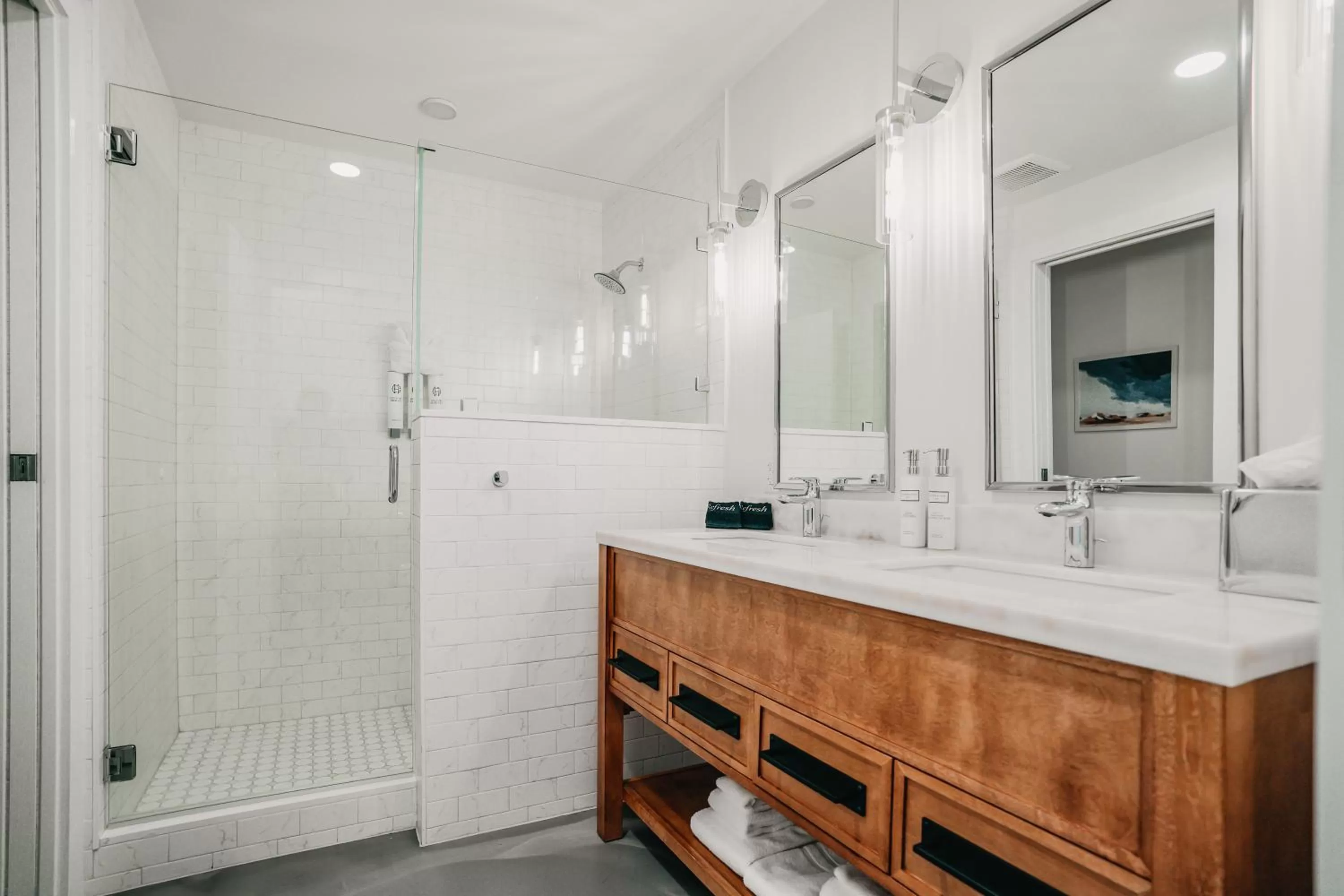 Shower in Colton House Hotel