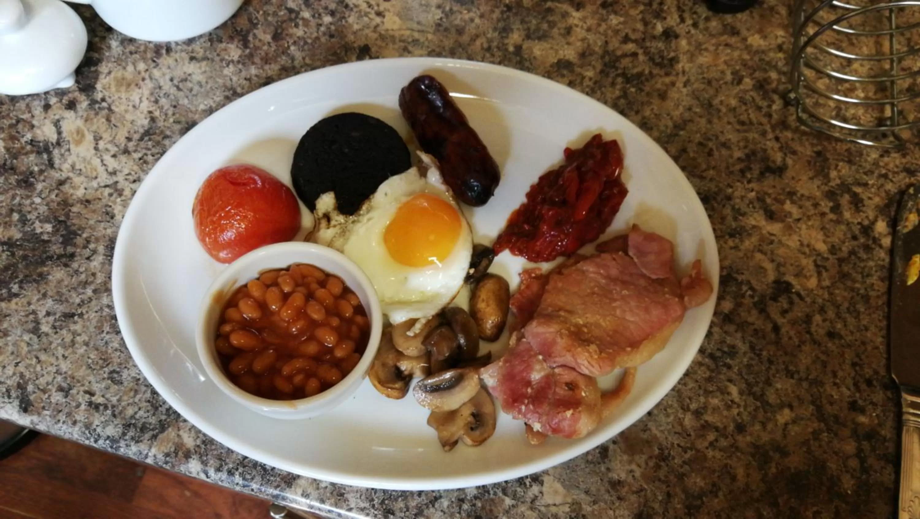 Breakfast in The Grove