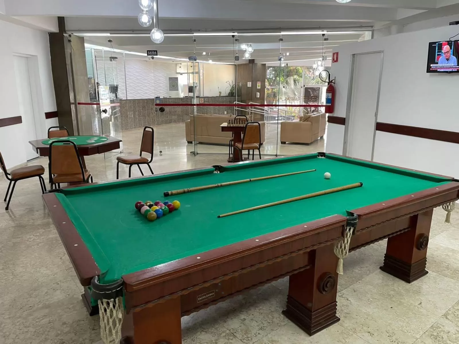 Billiard in Pampas Palace Hotel