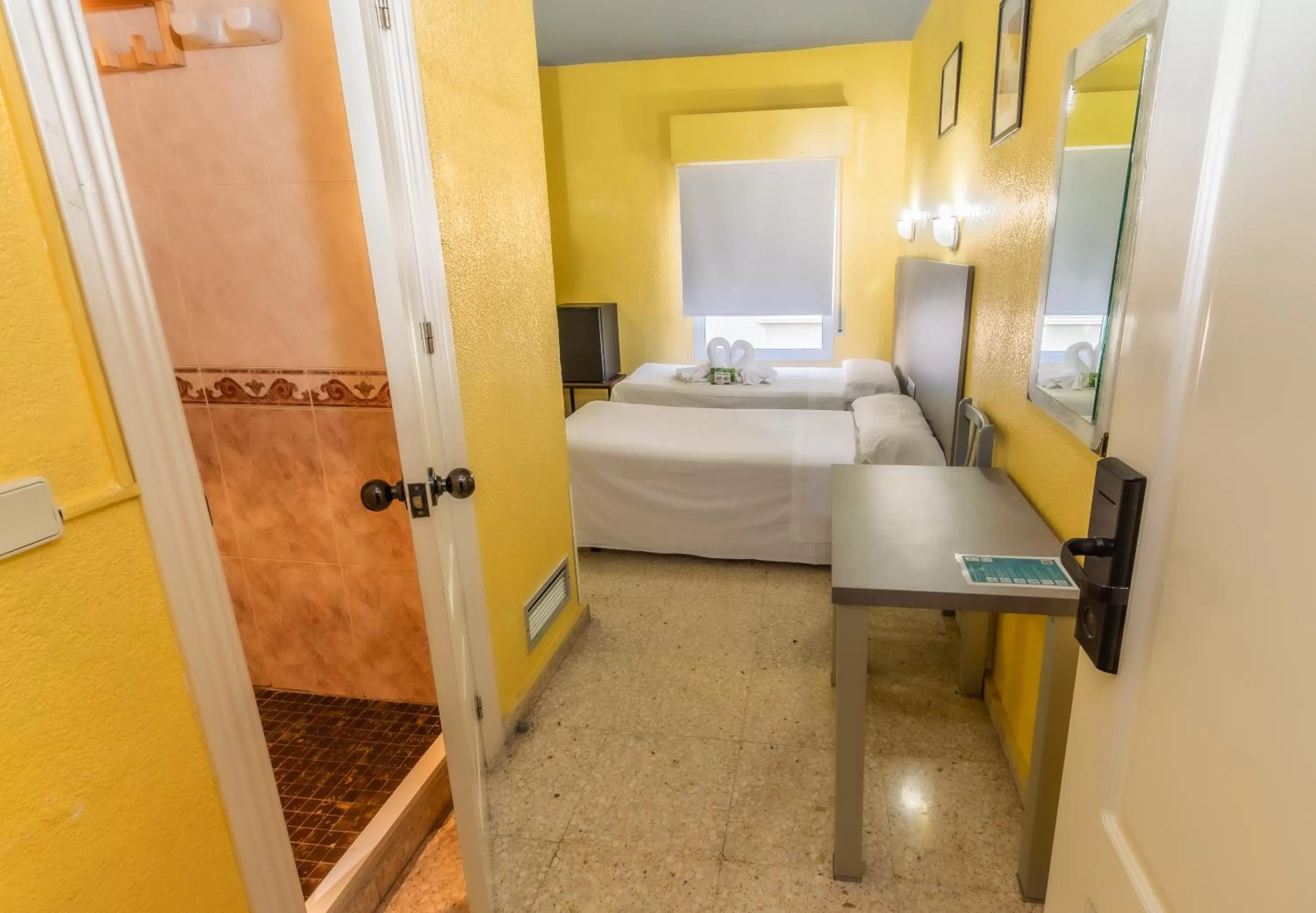 Photo of the whole room, Bed in Hotel Universal Murcia