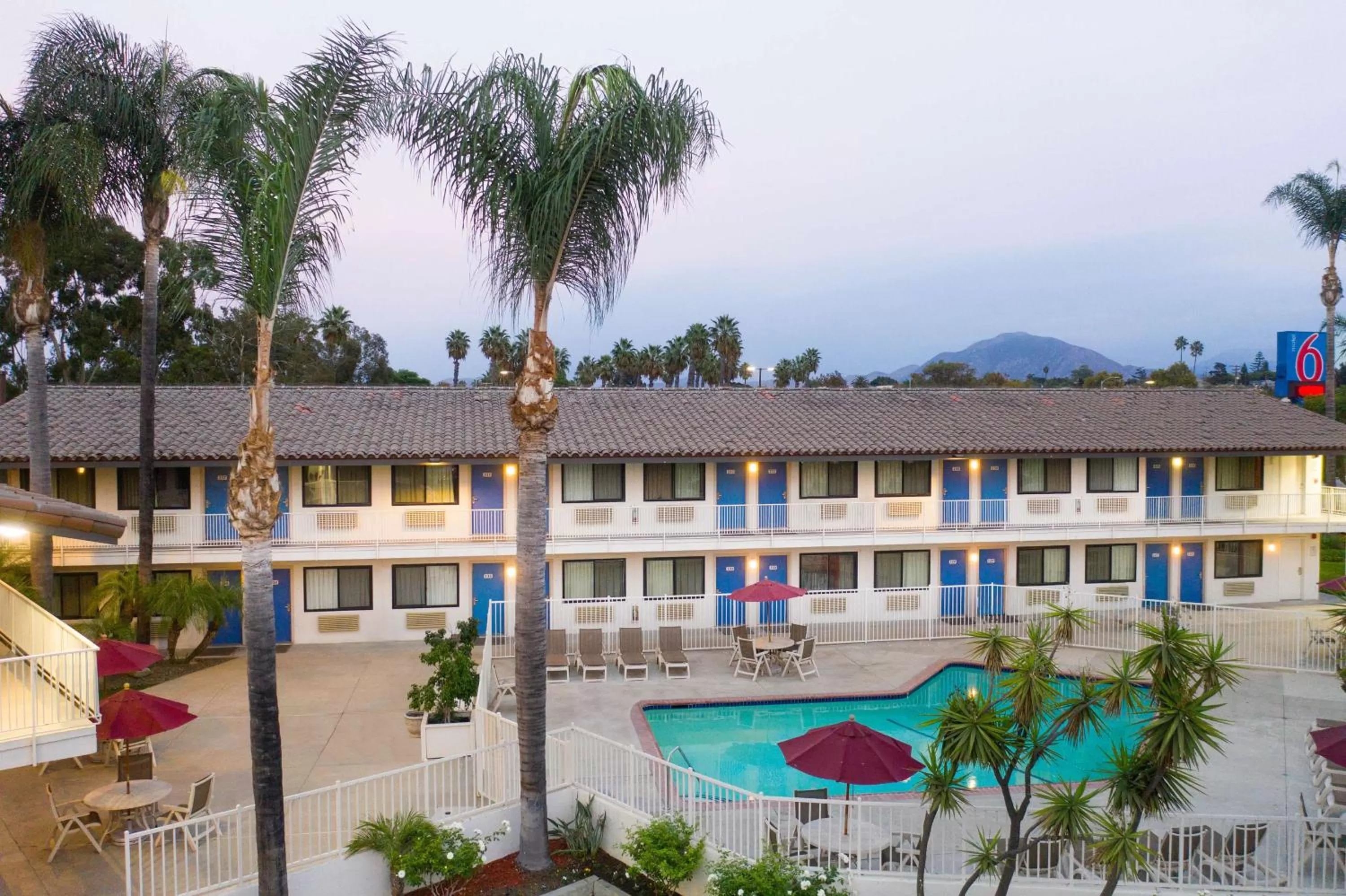 Property building in Motel 6-Camarillo, CA