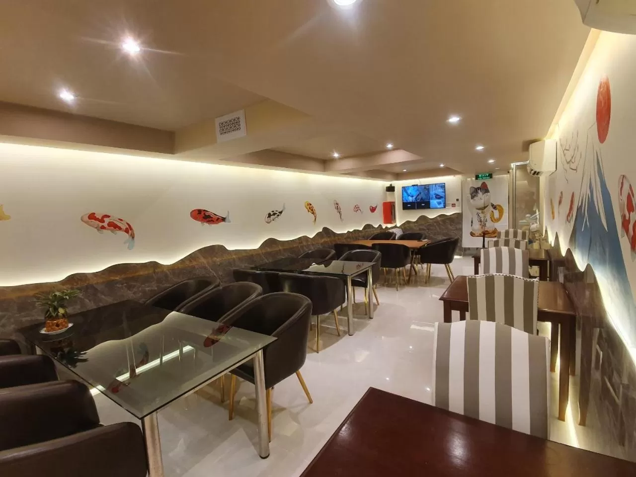 Studio in Saigon By Night Luxury Hotel