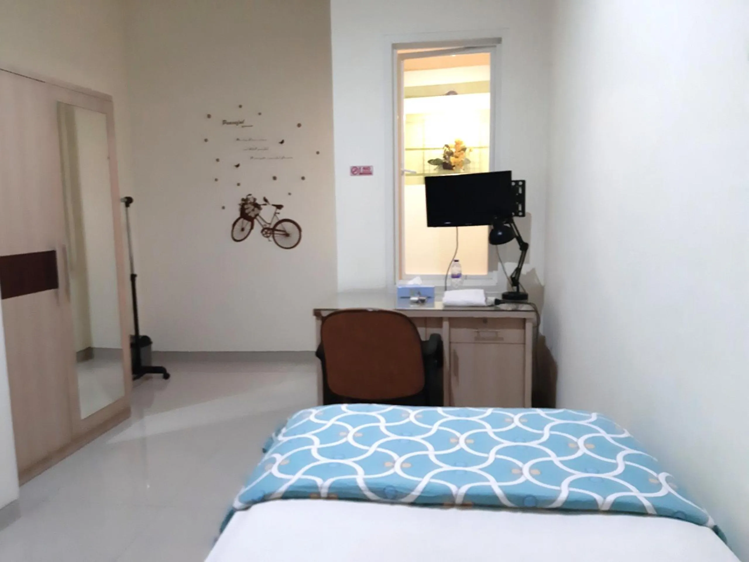 Bed in Ikiru to Live