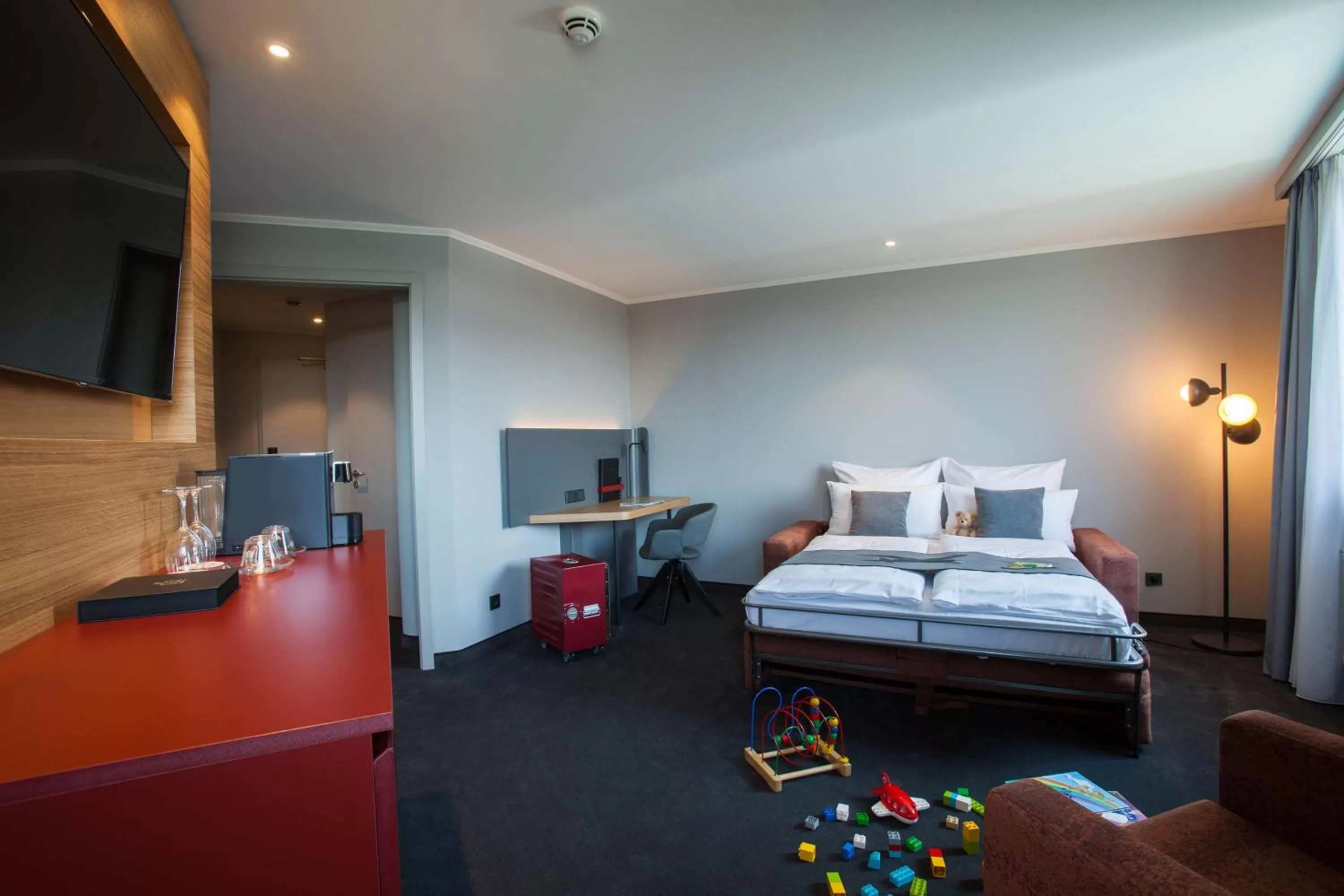 Bedroom, Bed in ATLANTIC Hotel Airport