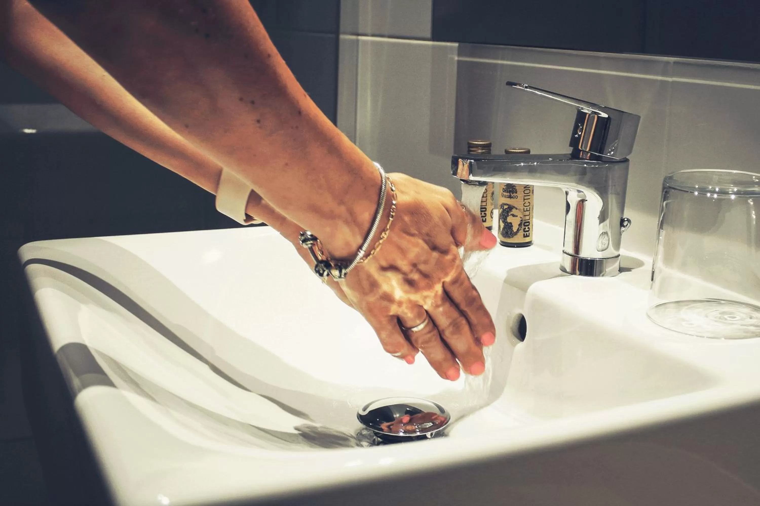 Bathroom in Hotel Mestral Perelló